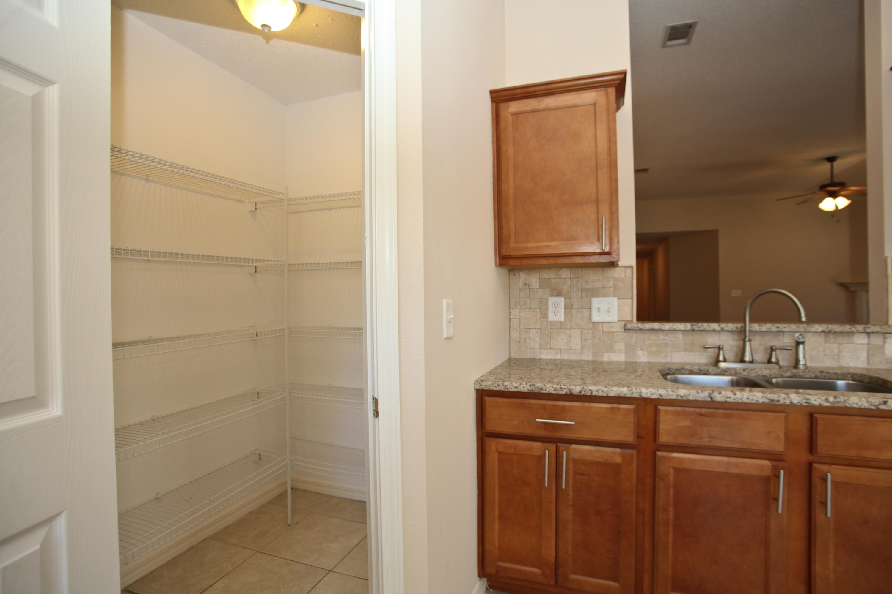 ROSS CROSSING - Residential