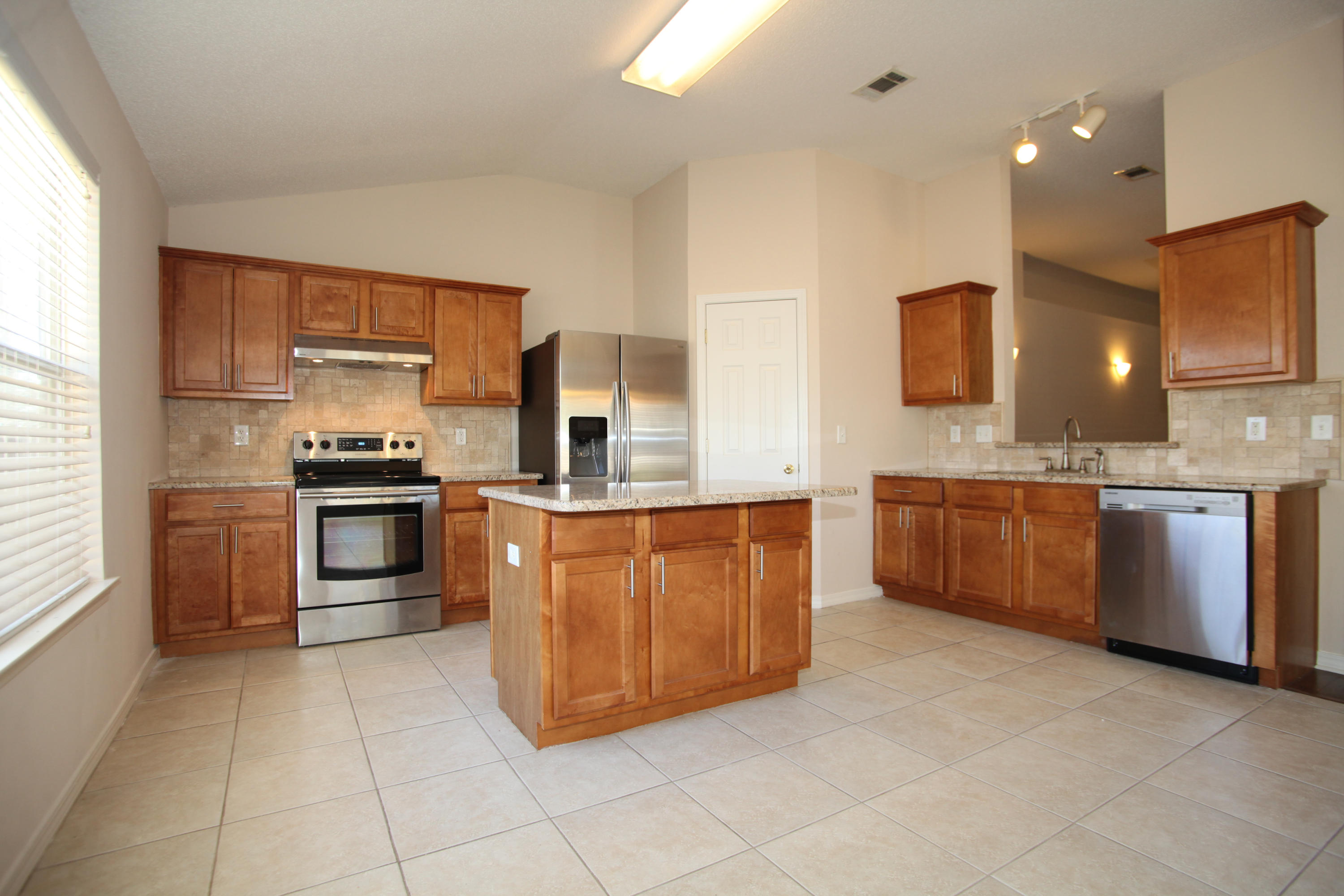 ROSS CROSSING - Residential