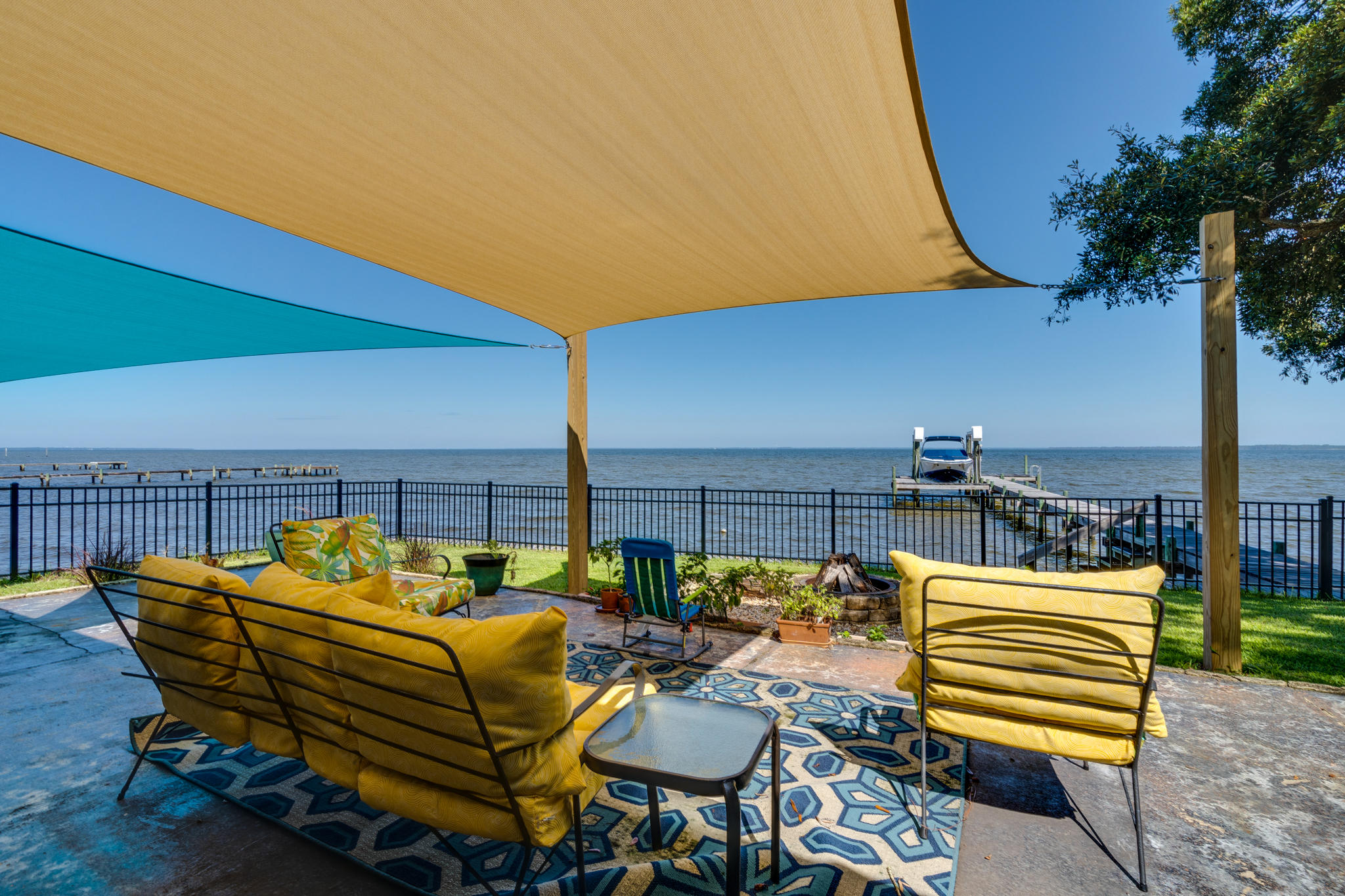 LAGNIAPPE BEACH - Residential