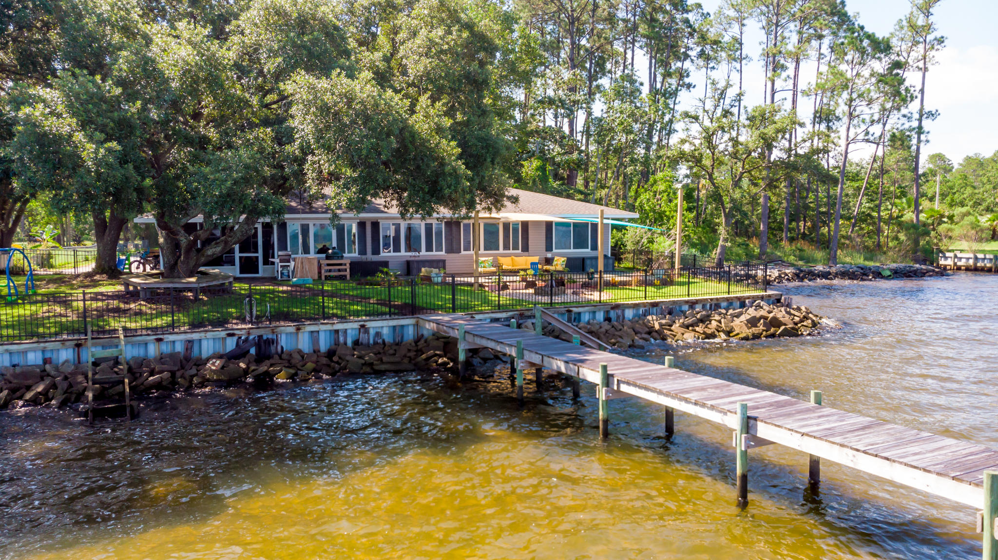 LAGNIAPPE BEACH - Residential
