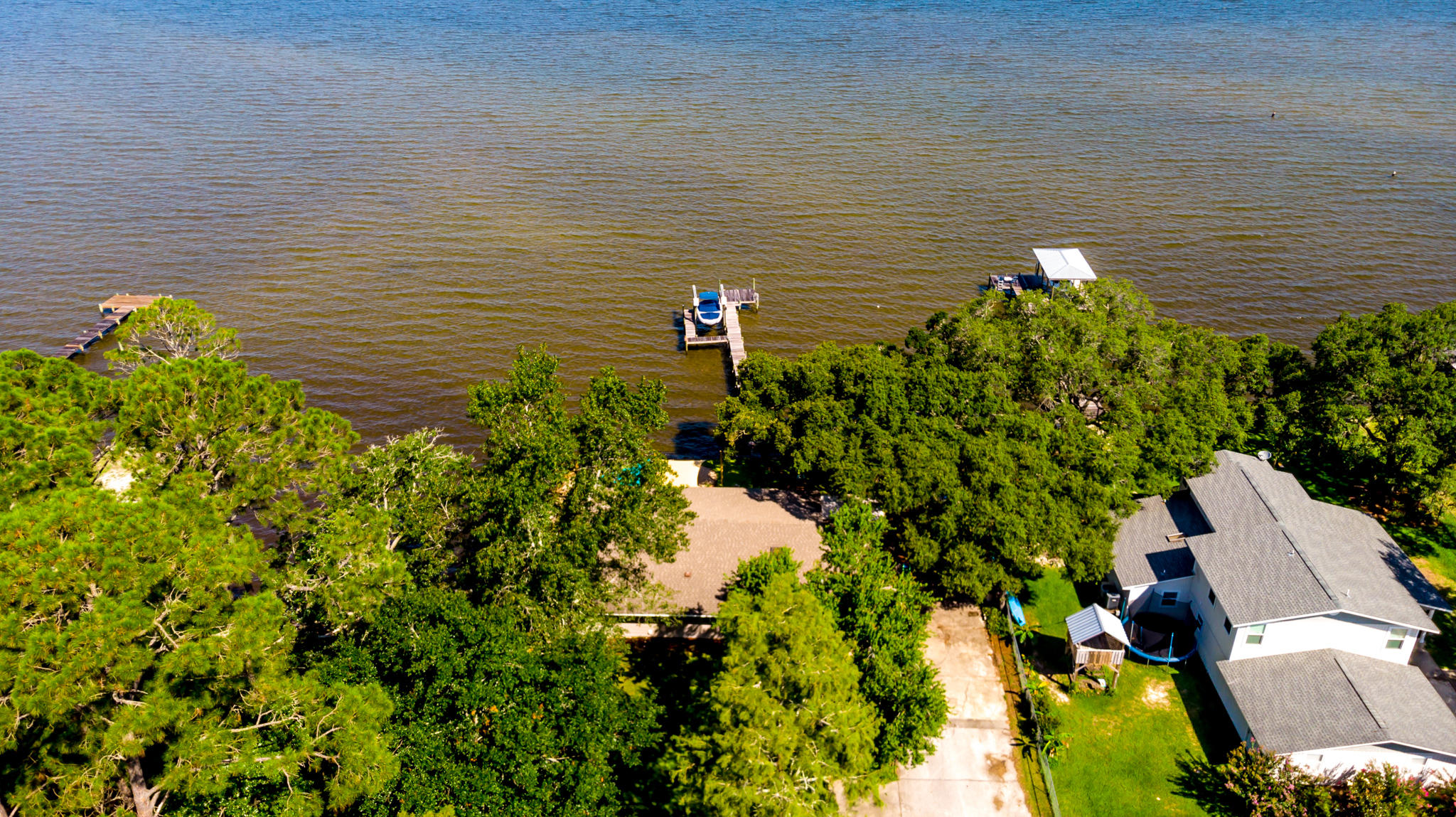 LAGNIAPPE BEACH - Residential