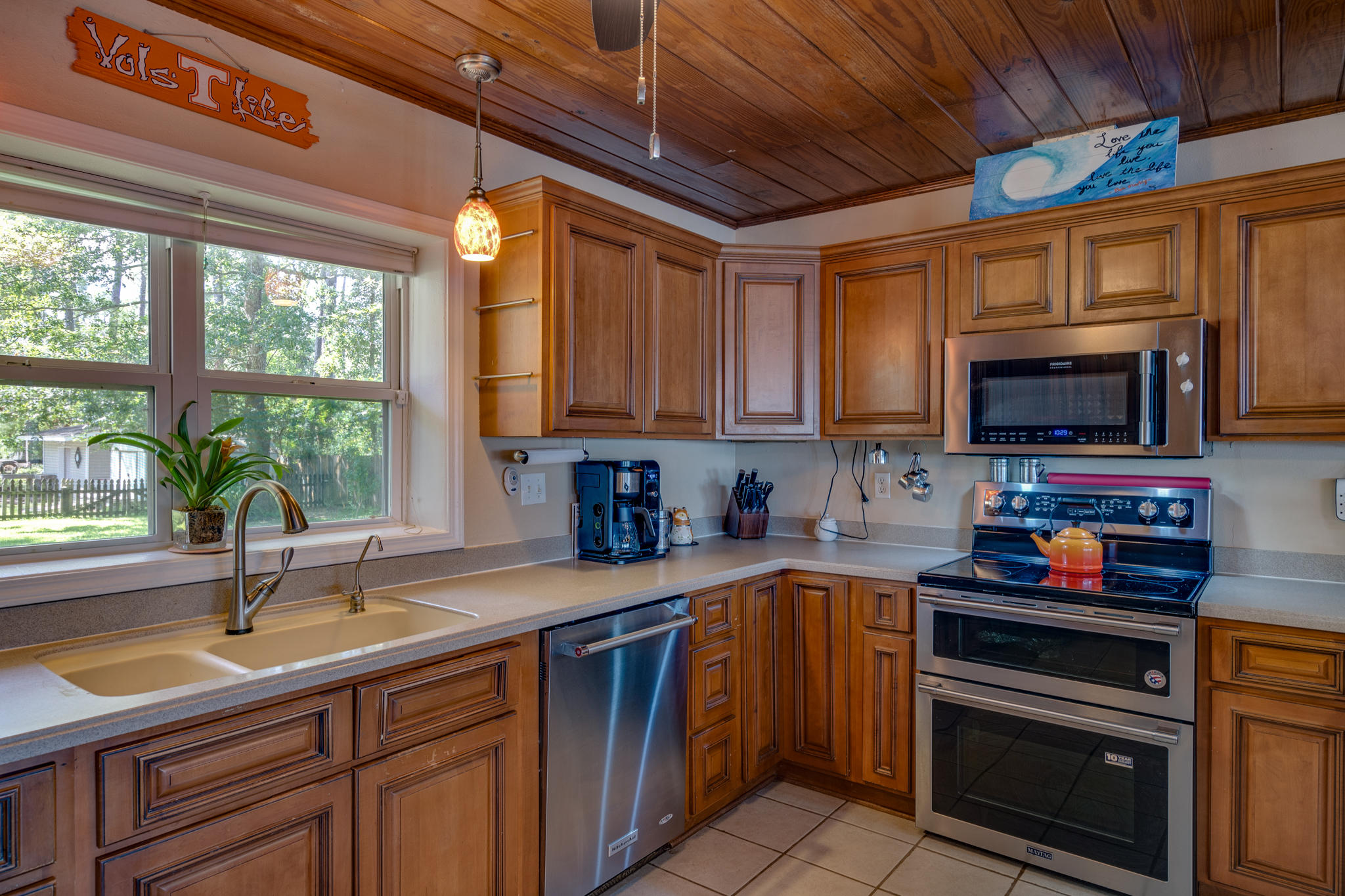 LAGNIAPPE BEACH - Residential