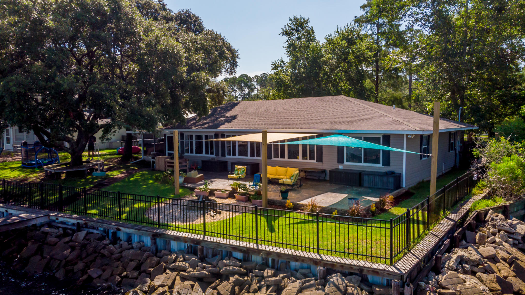 LAGNIAPPE BEACH - Residential