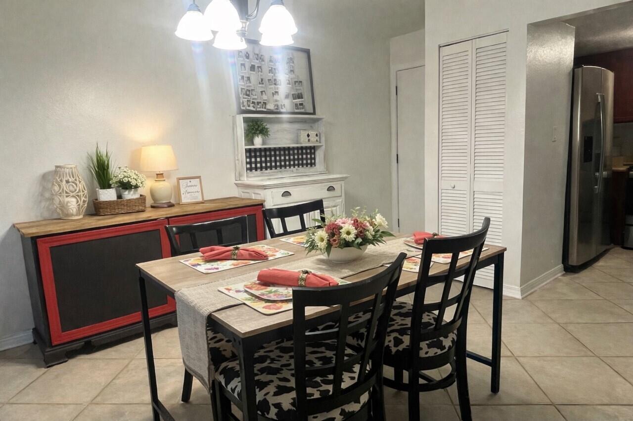 FINISTERRA CONDO - Residential