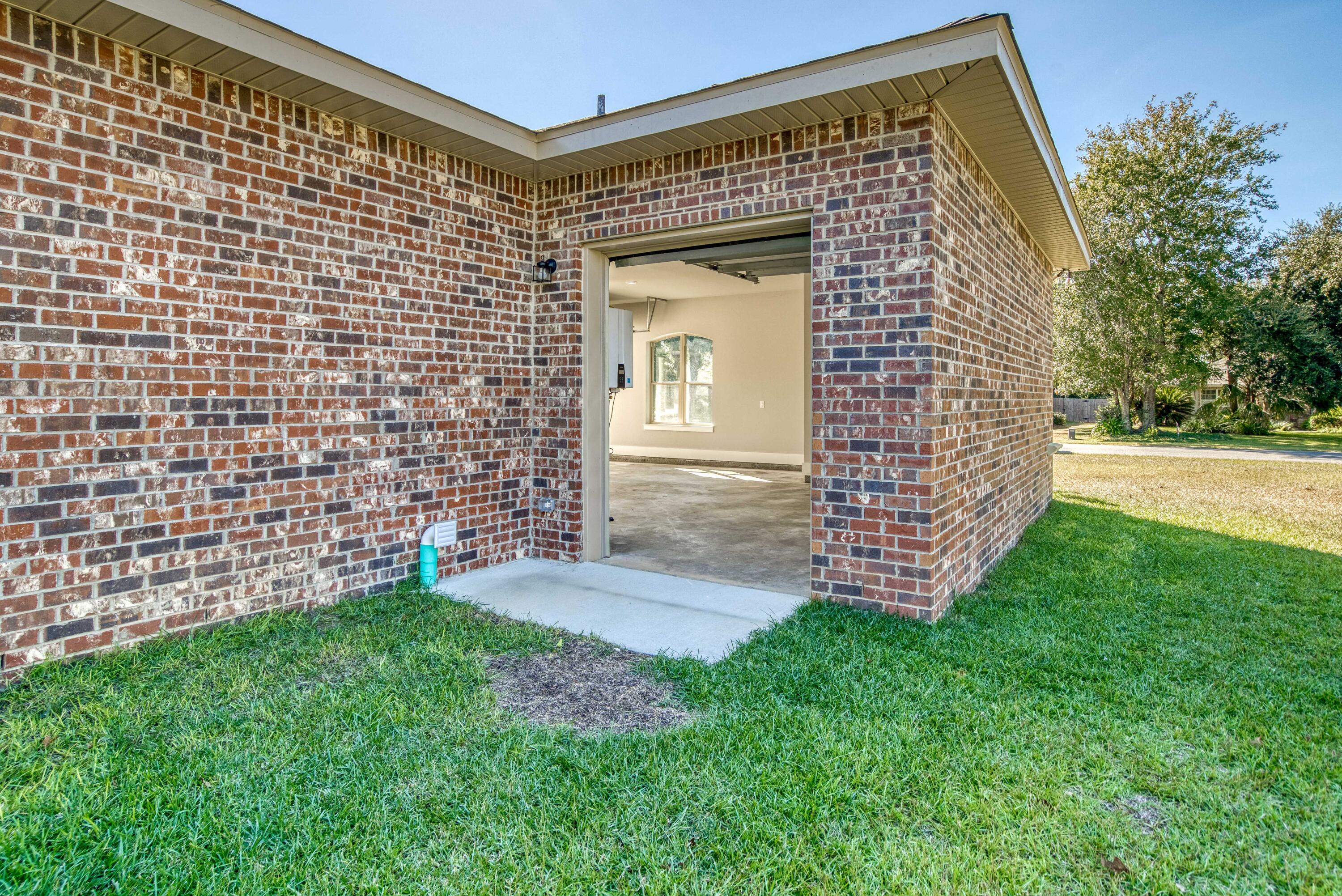 HIDDEN CREEK ESTATES AT HOLLEY BY THE SEA - Residential