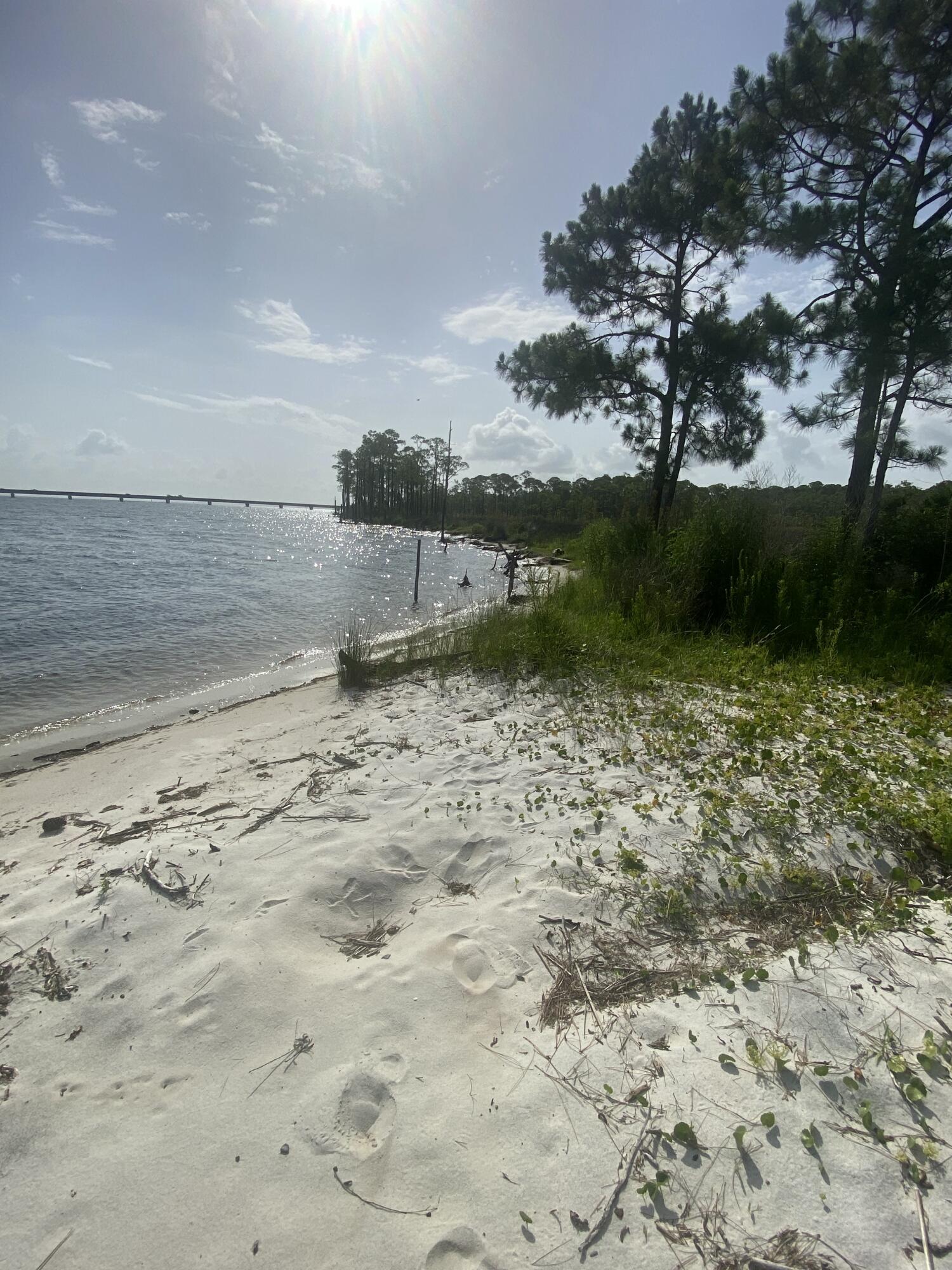 Clipper Bay - Land