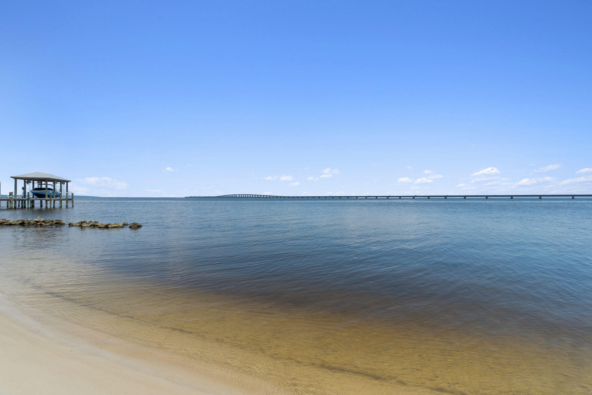 Clipper Bay - Land