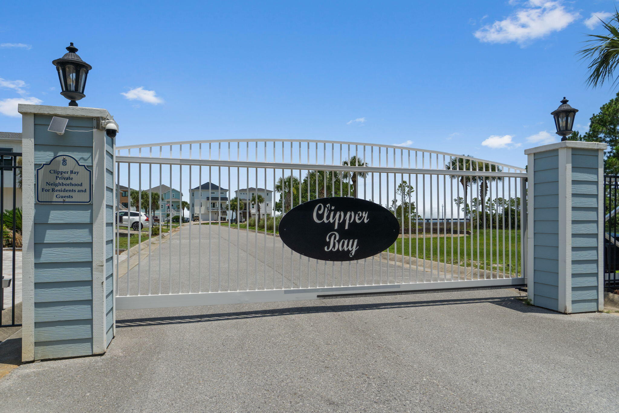 Clipper Bay - Land