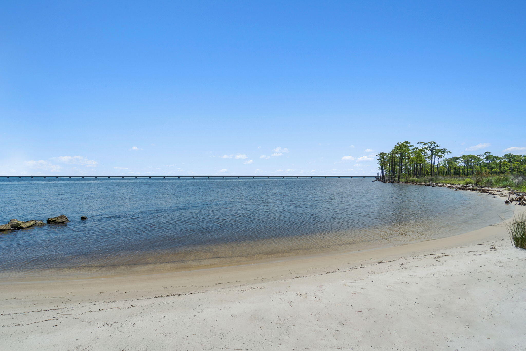 Clipper Bay - Land