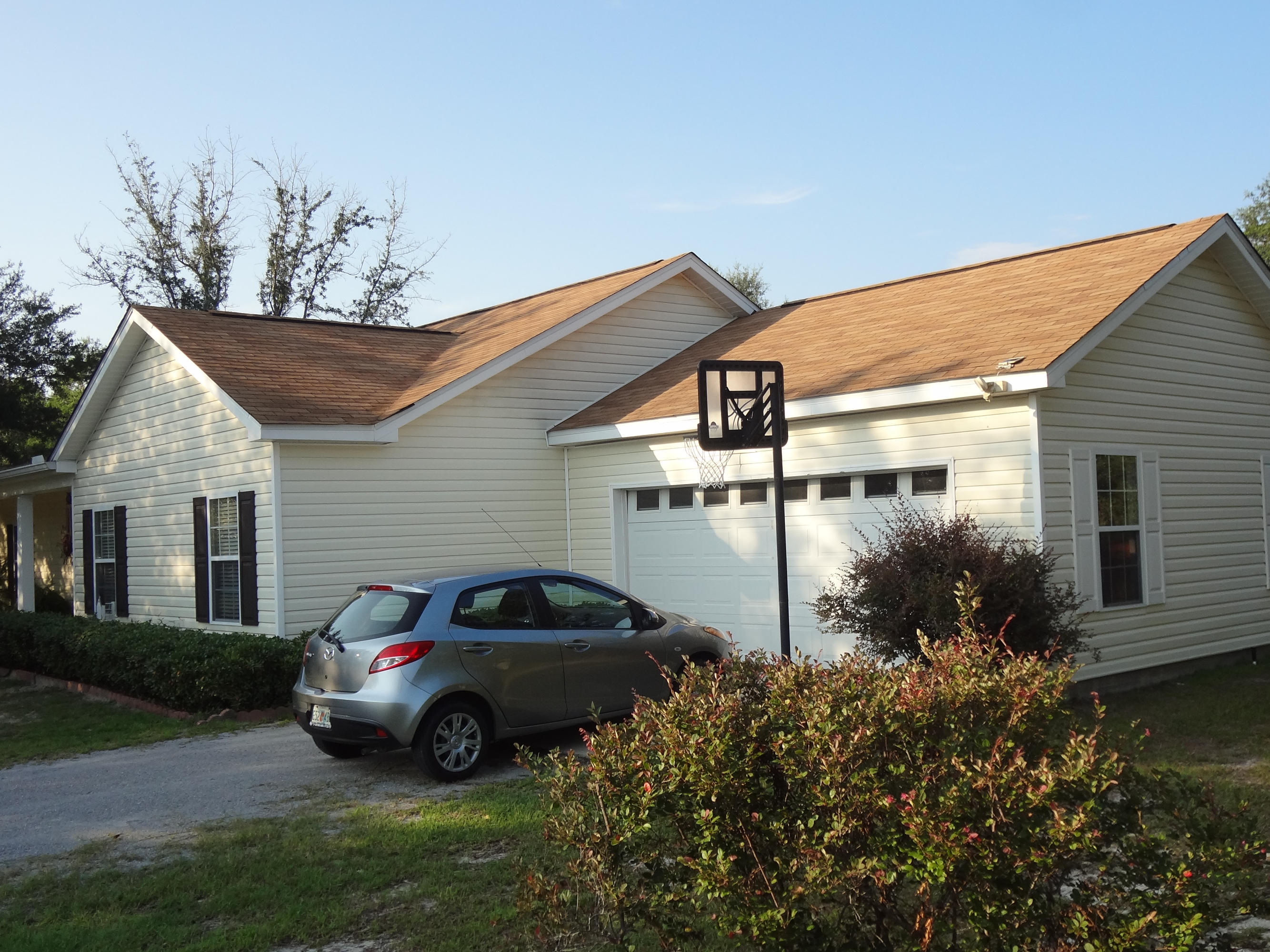 HAPPY HOLLOW - Residential