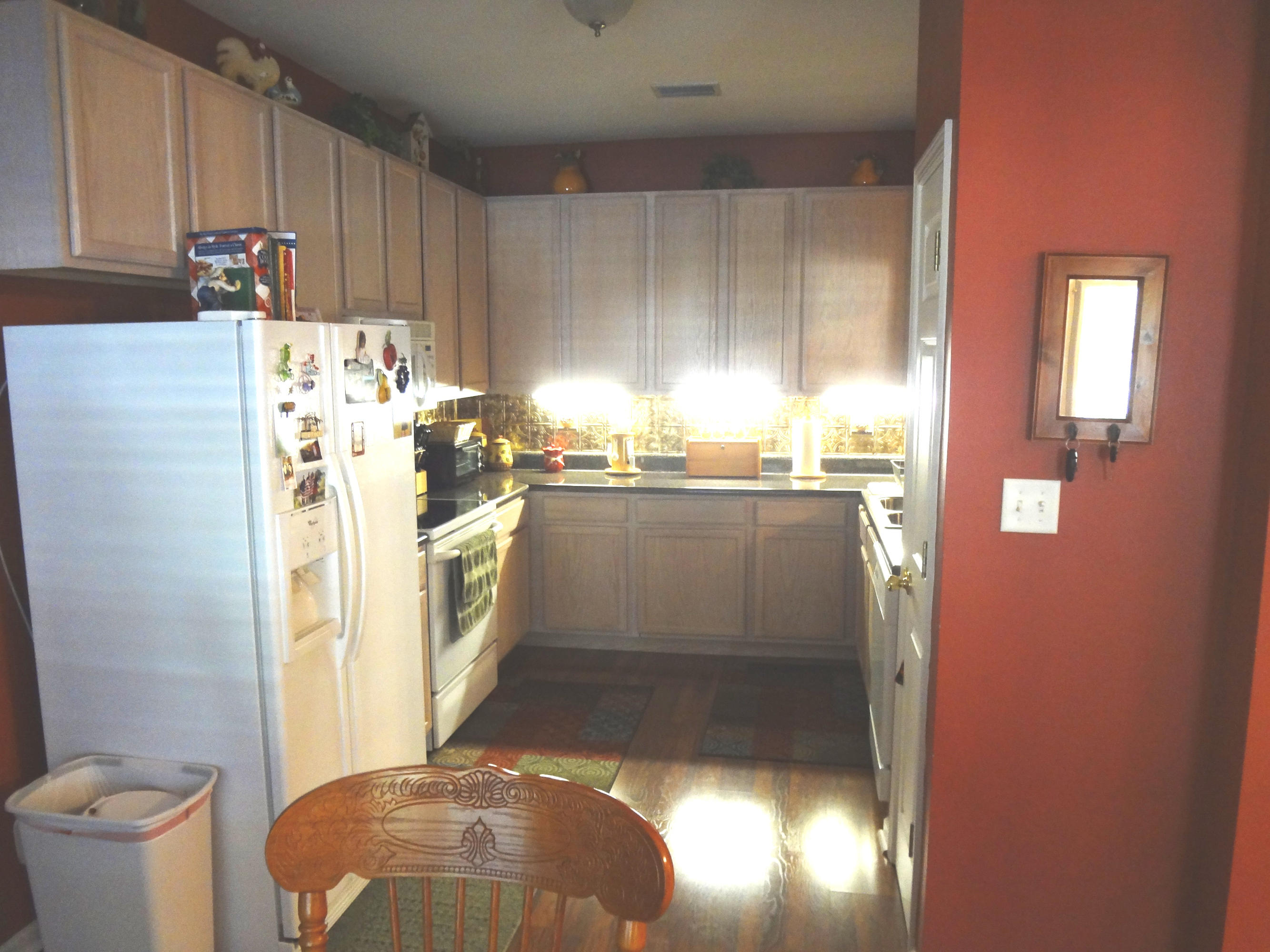 HAPPY HOLLOW - Residential