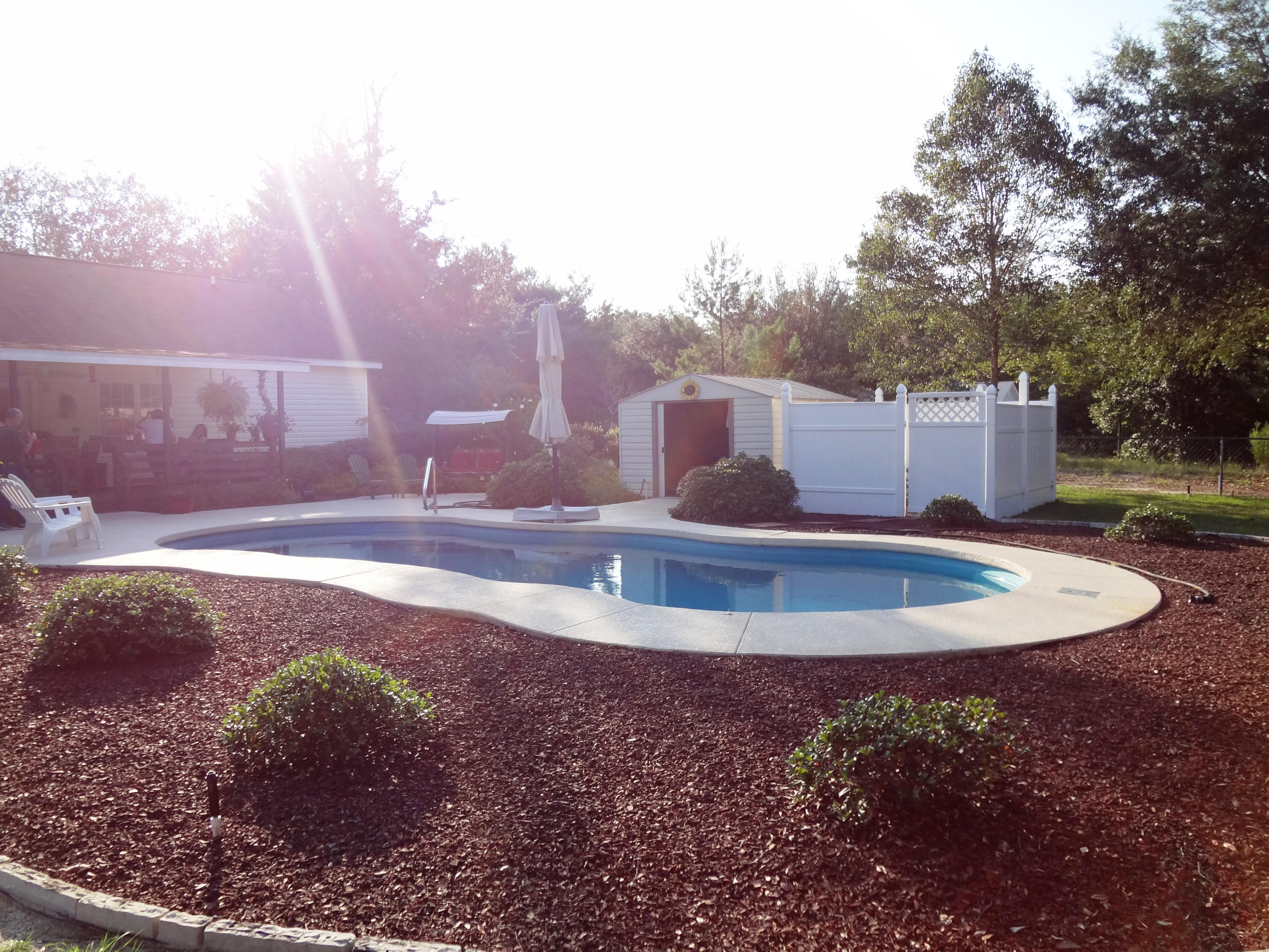 HAPPY HOLLOW - Residential