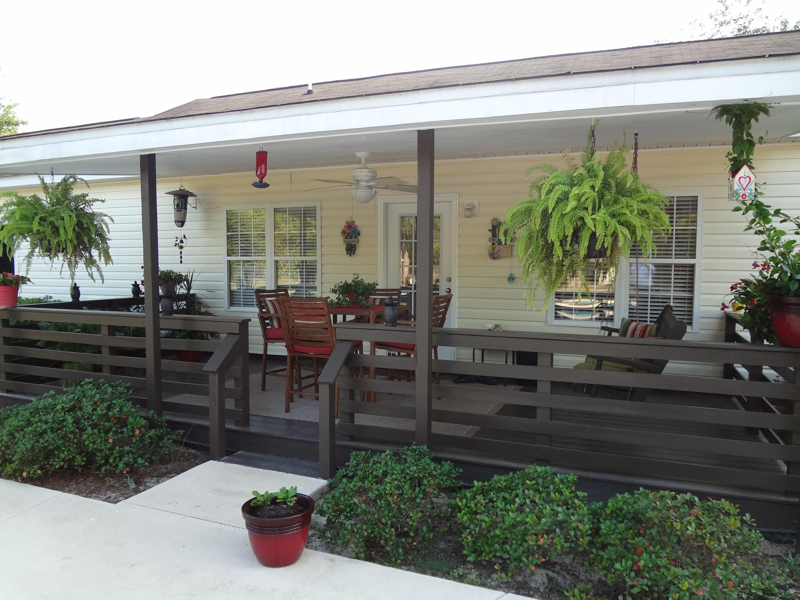 HAPPY HOLLOW - Residential