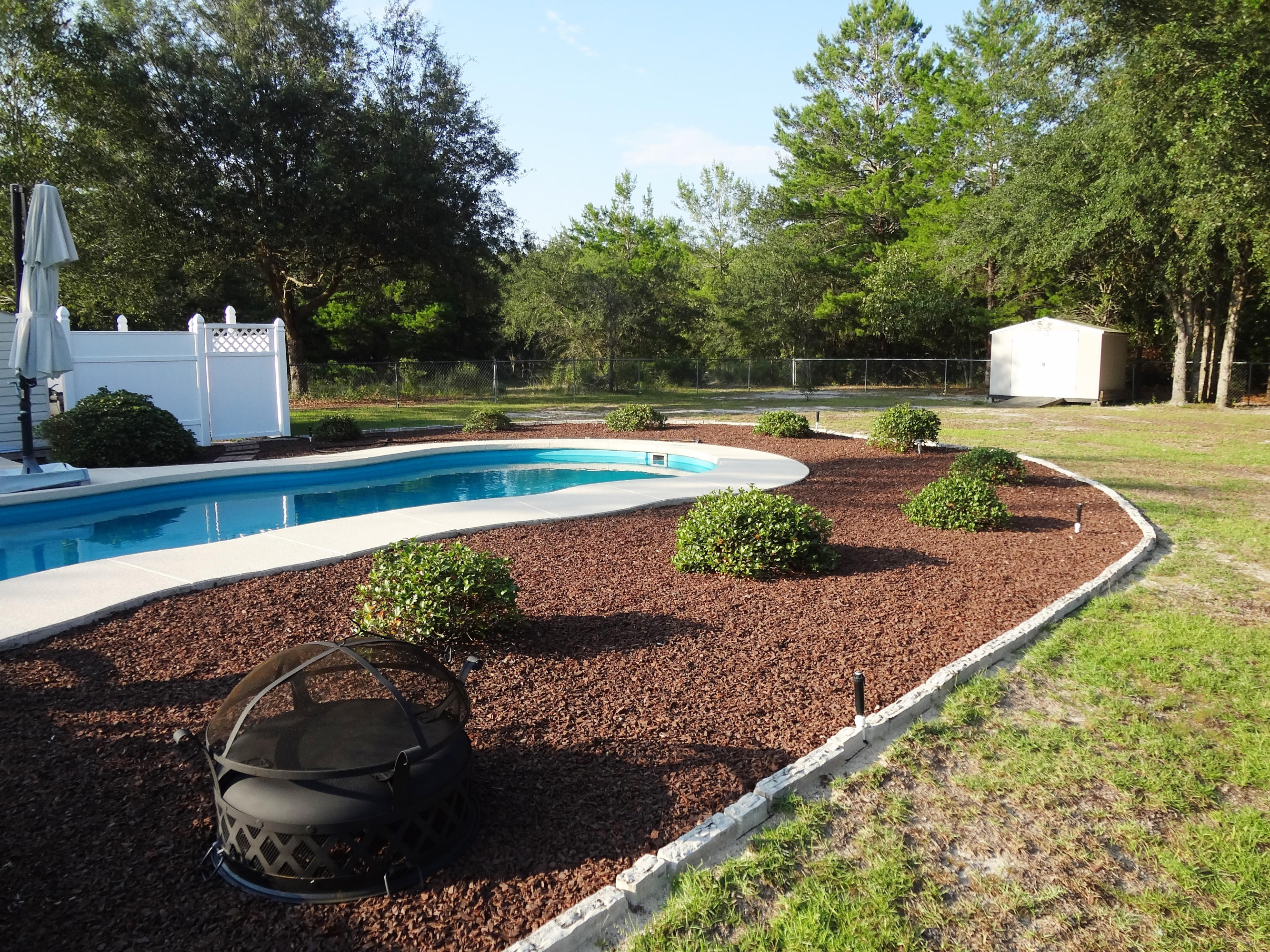 HAPPY HOLLOW - Residential