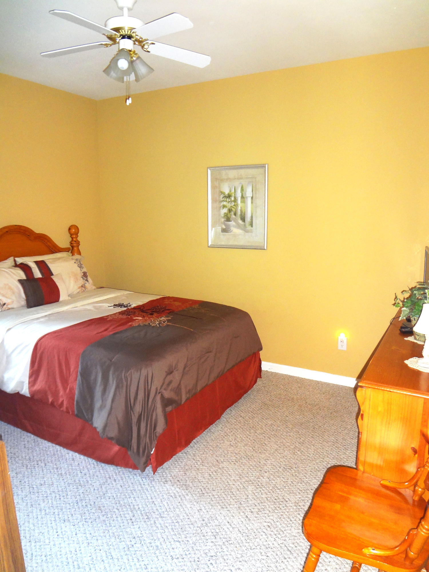 HAPPY HOLLOW - Residential