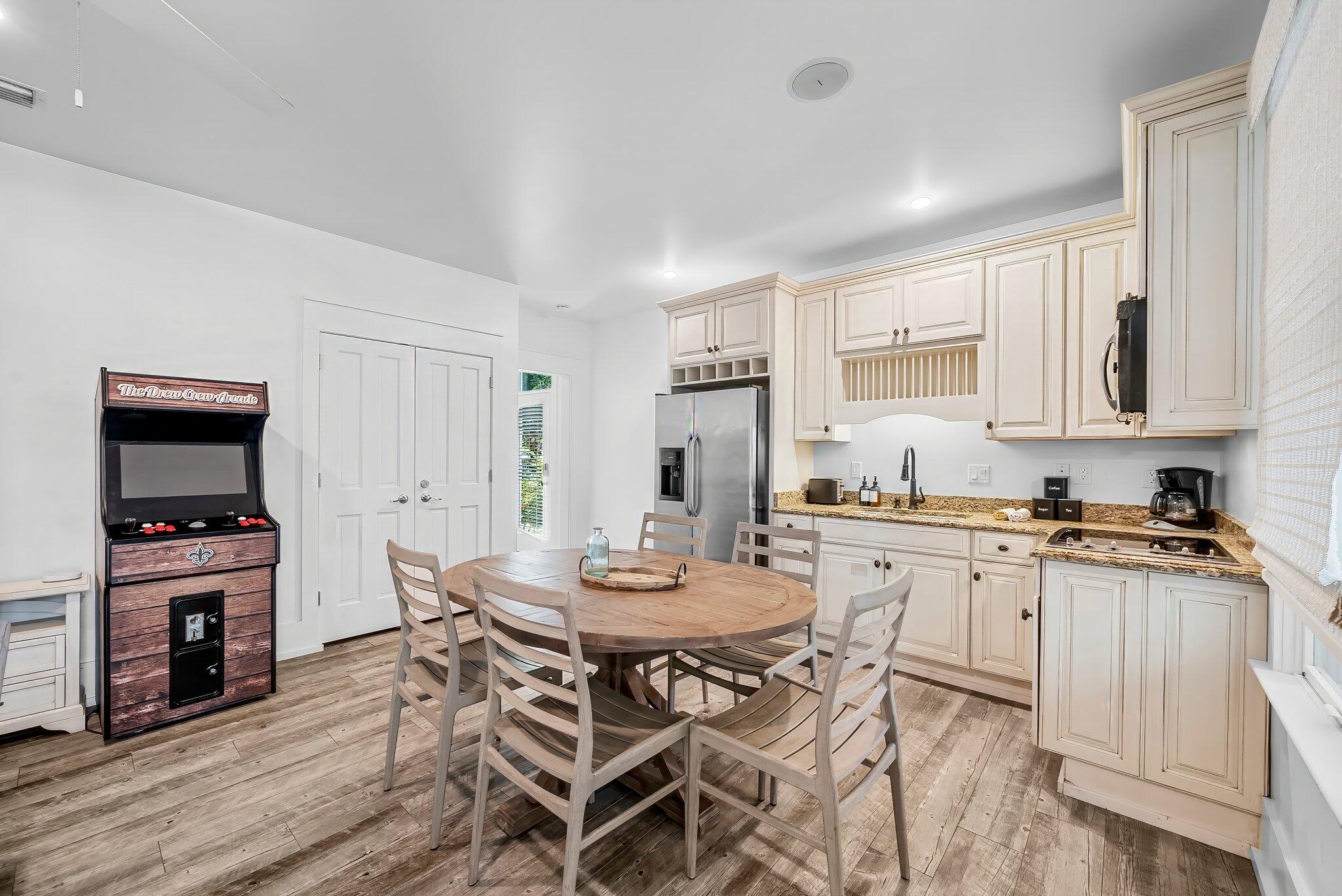 FRANGISTA BEACH 1ST ADDN - Residential
