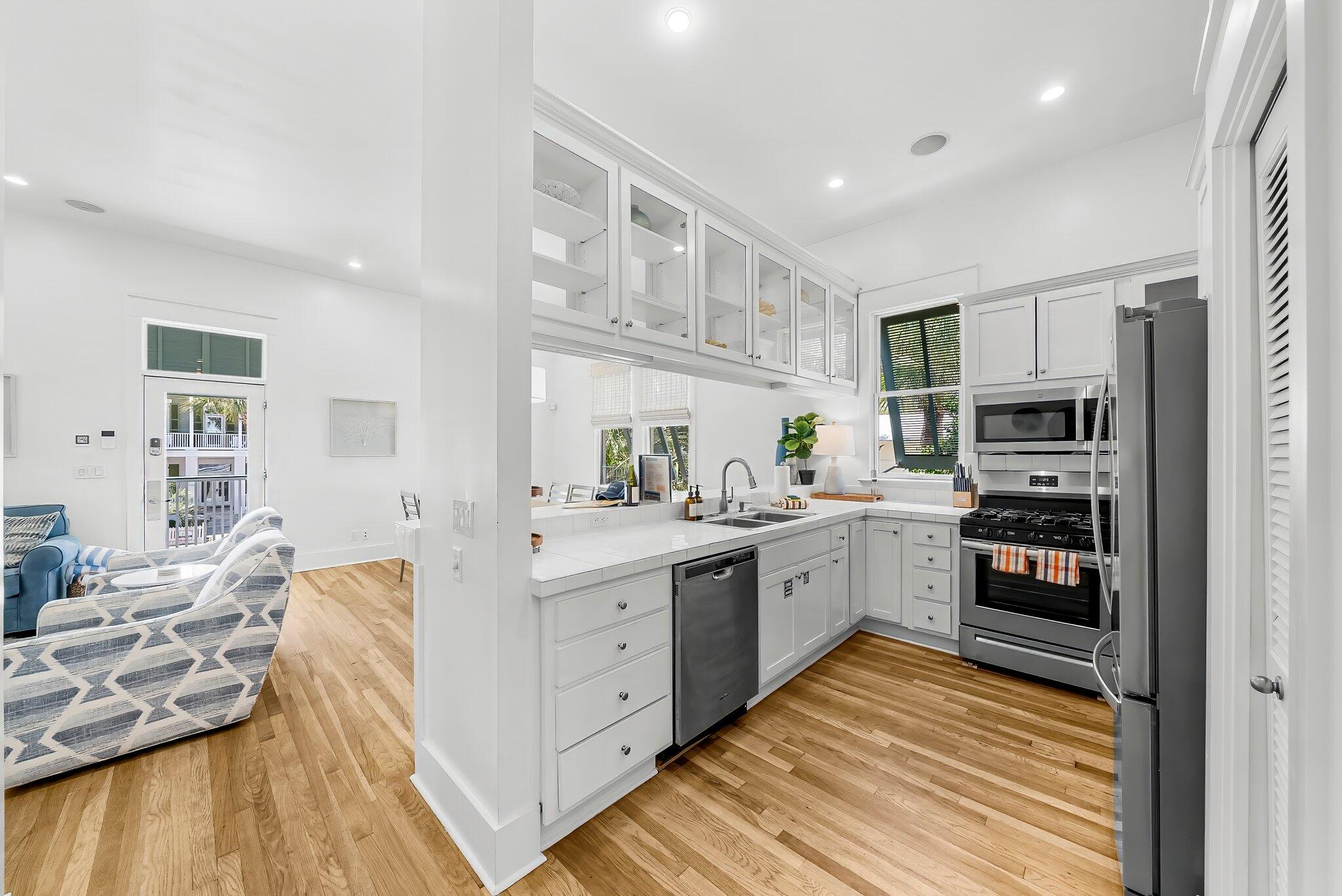 FRANGISTA BEACH 1ST ADDN - Residential