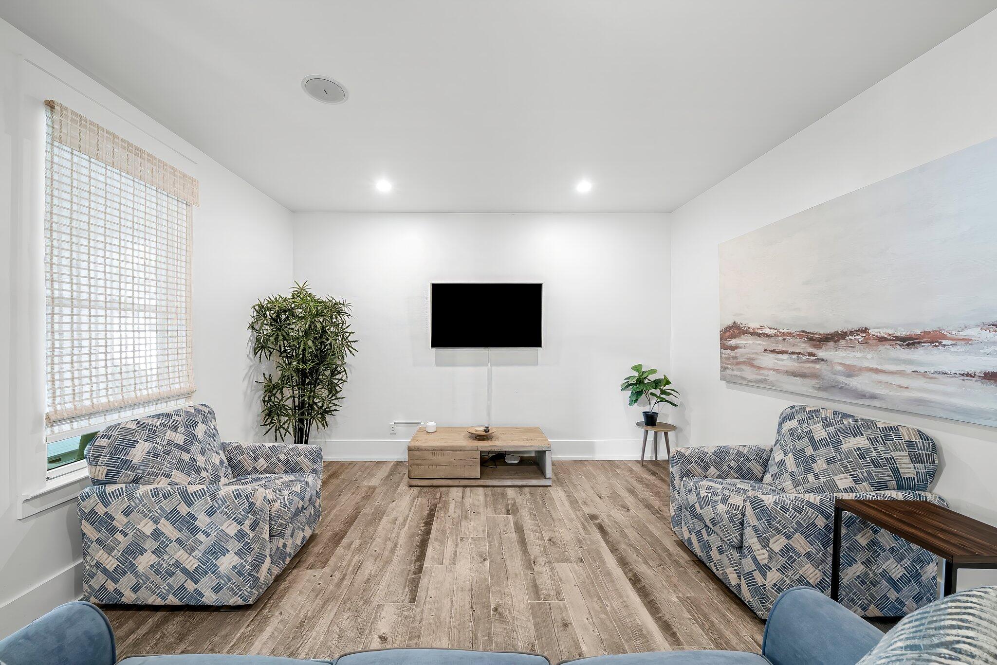 FRANGISTA BEACH 1ST ADDN - Residential