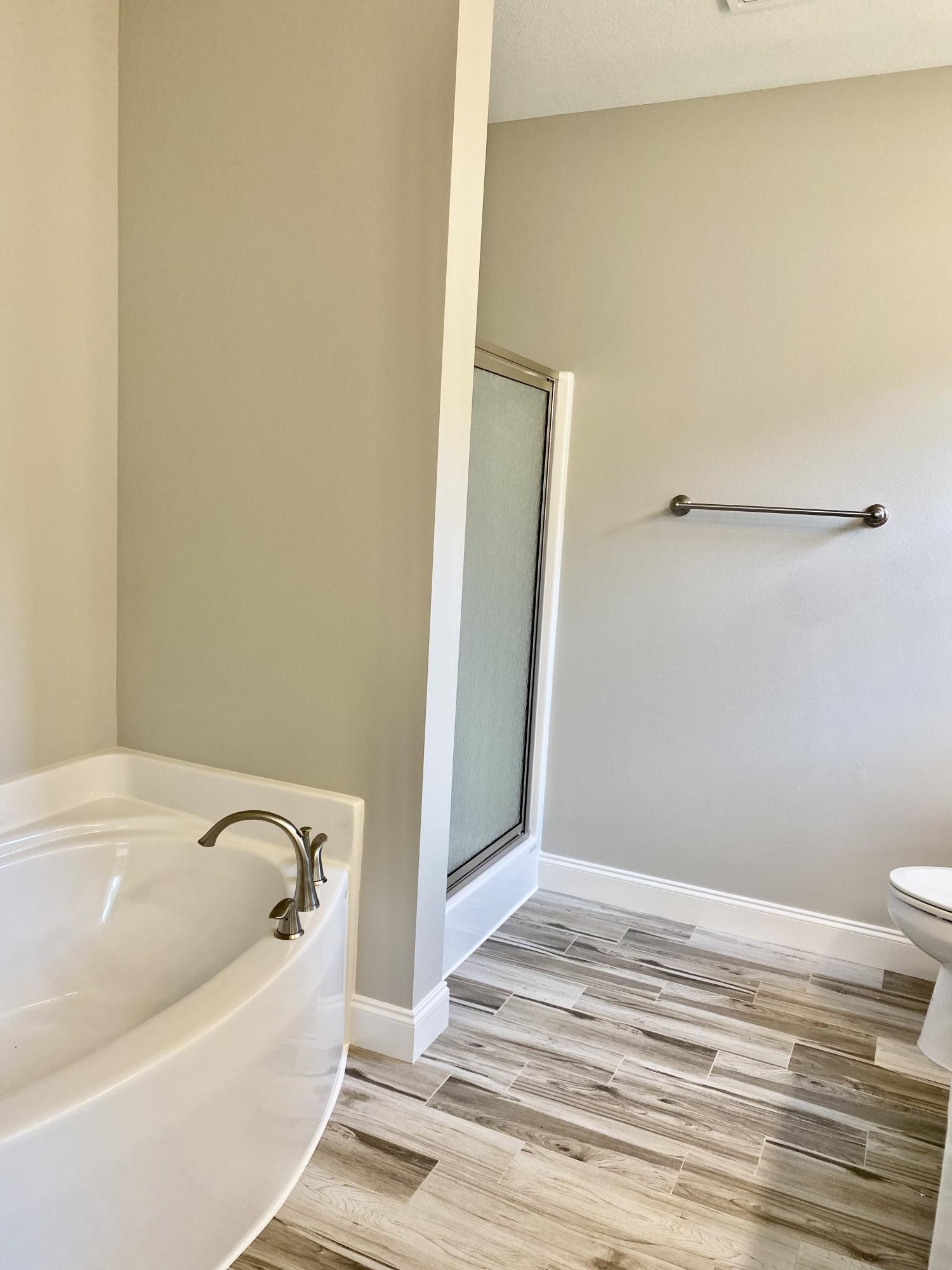 MCKENZIE MEADOWS - Residential