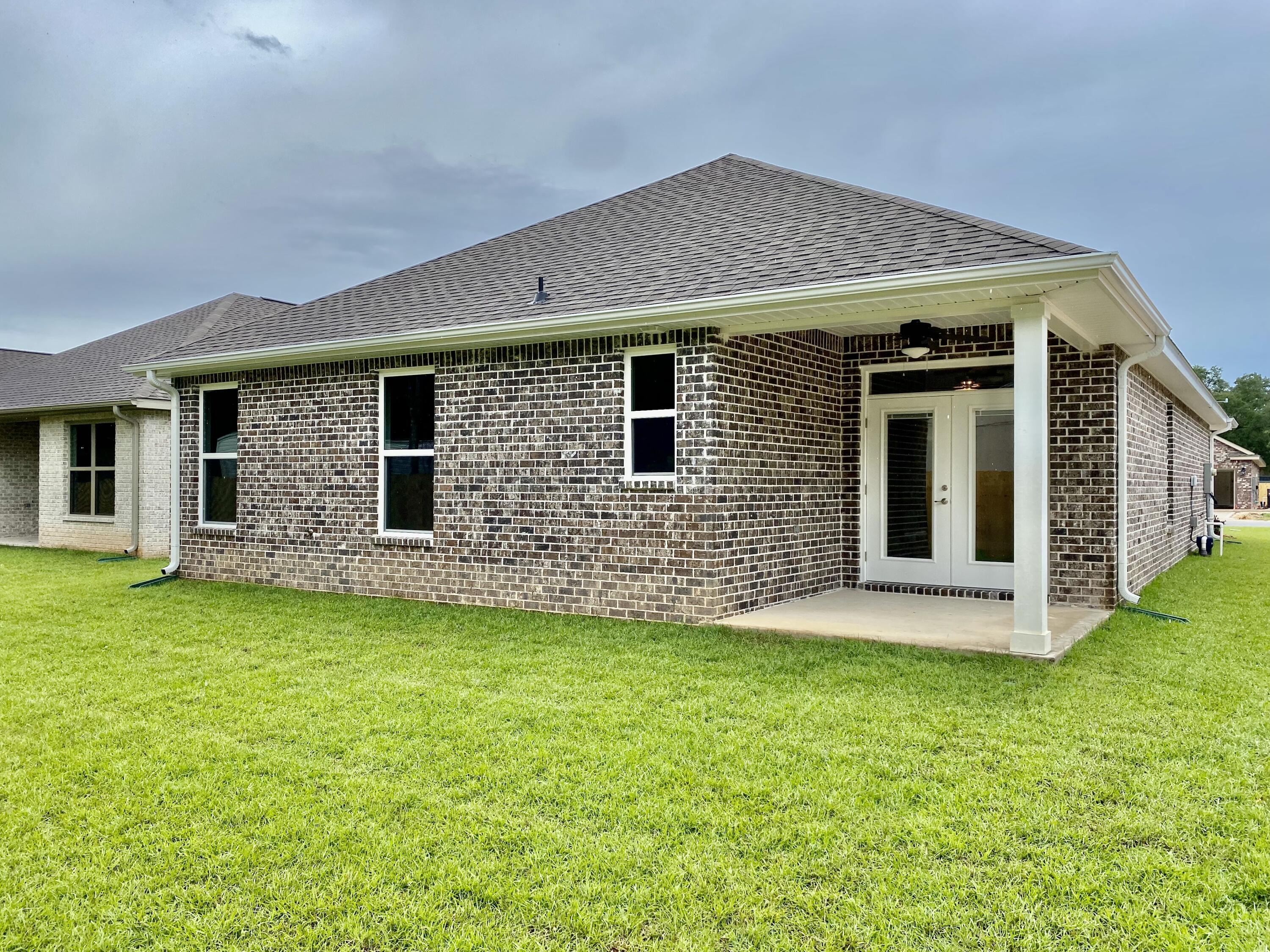 MCKENZIE MEADOWS - Residential