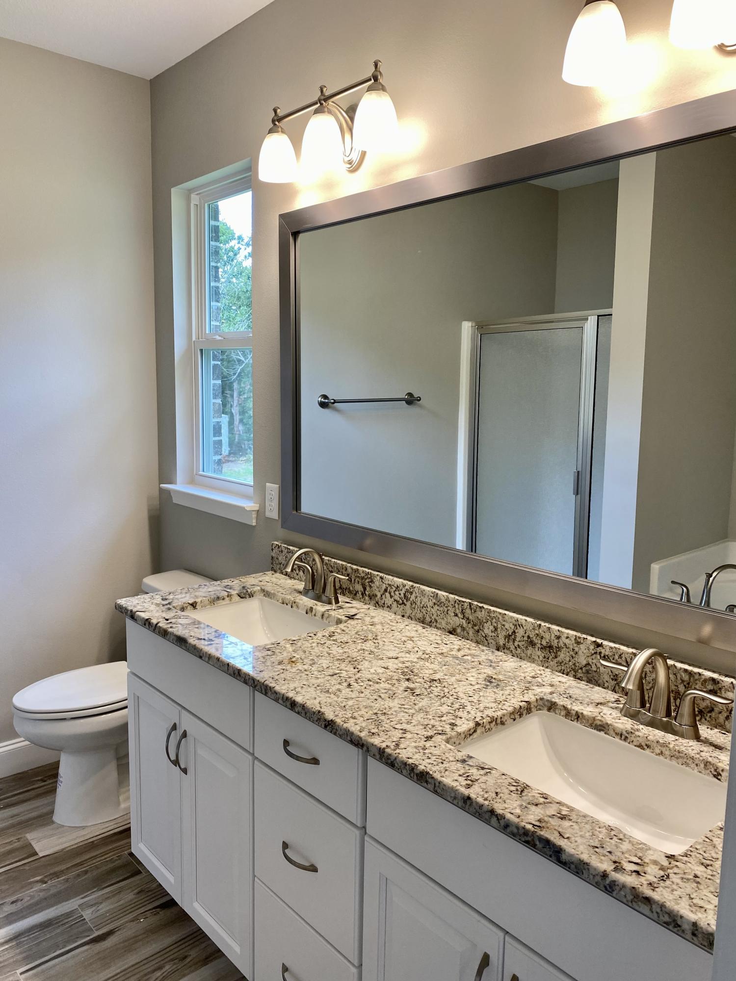 MCKENZIE MEADOWS - Residential