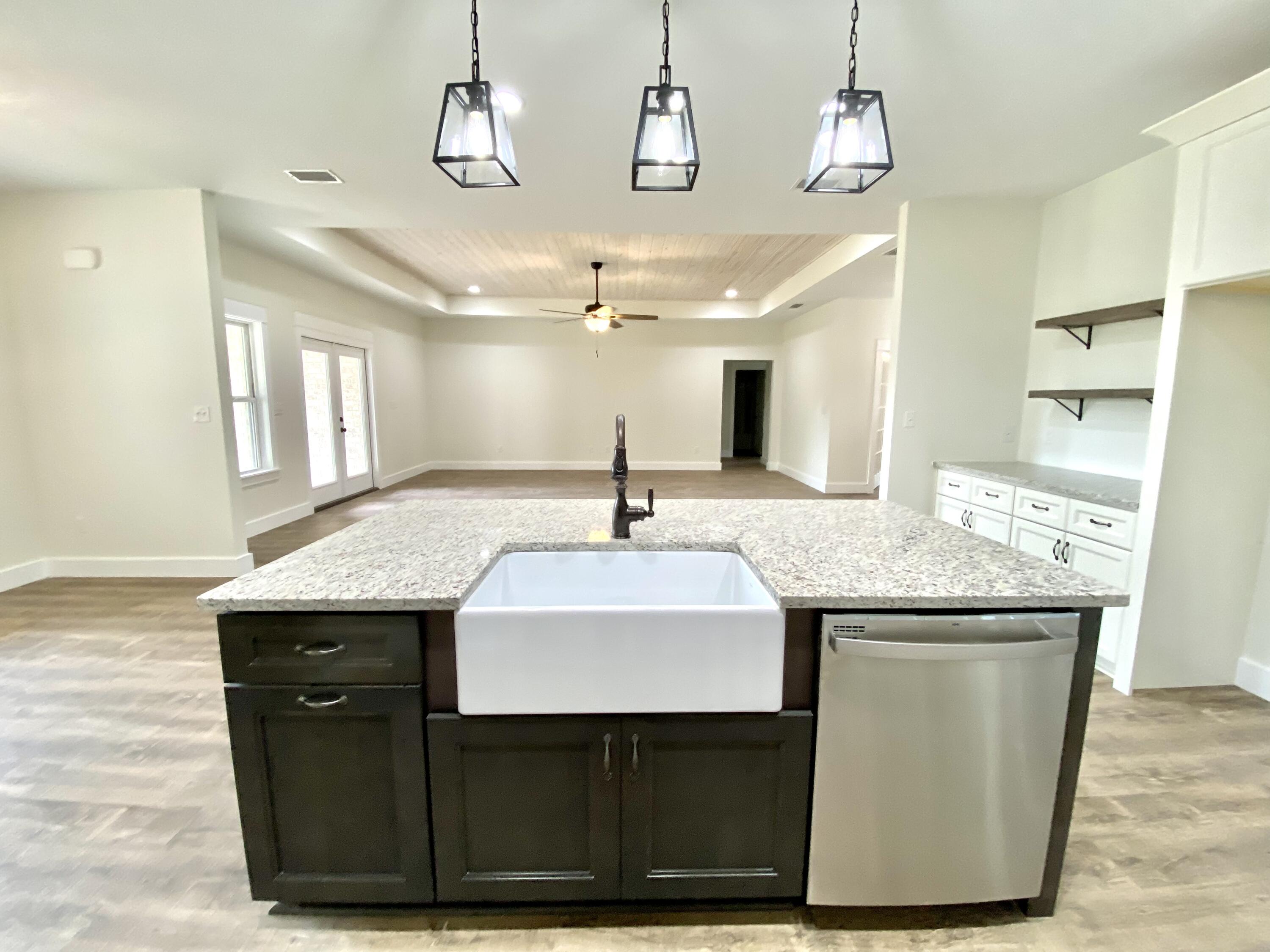 LAKE ARTHUR EST PH II - Residential