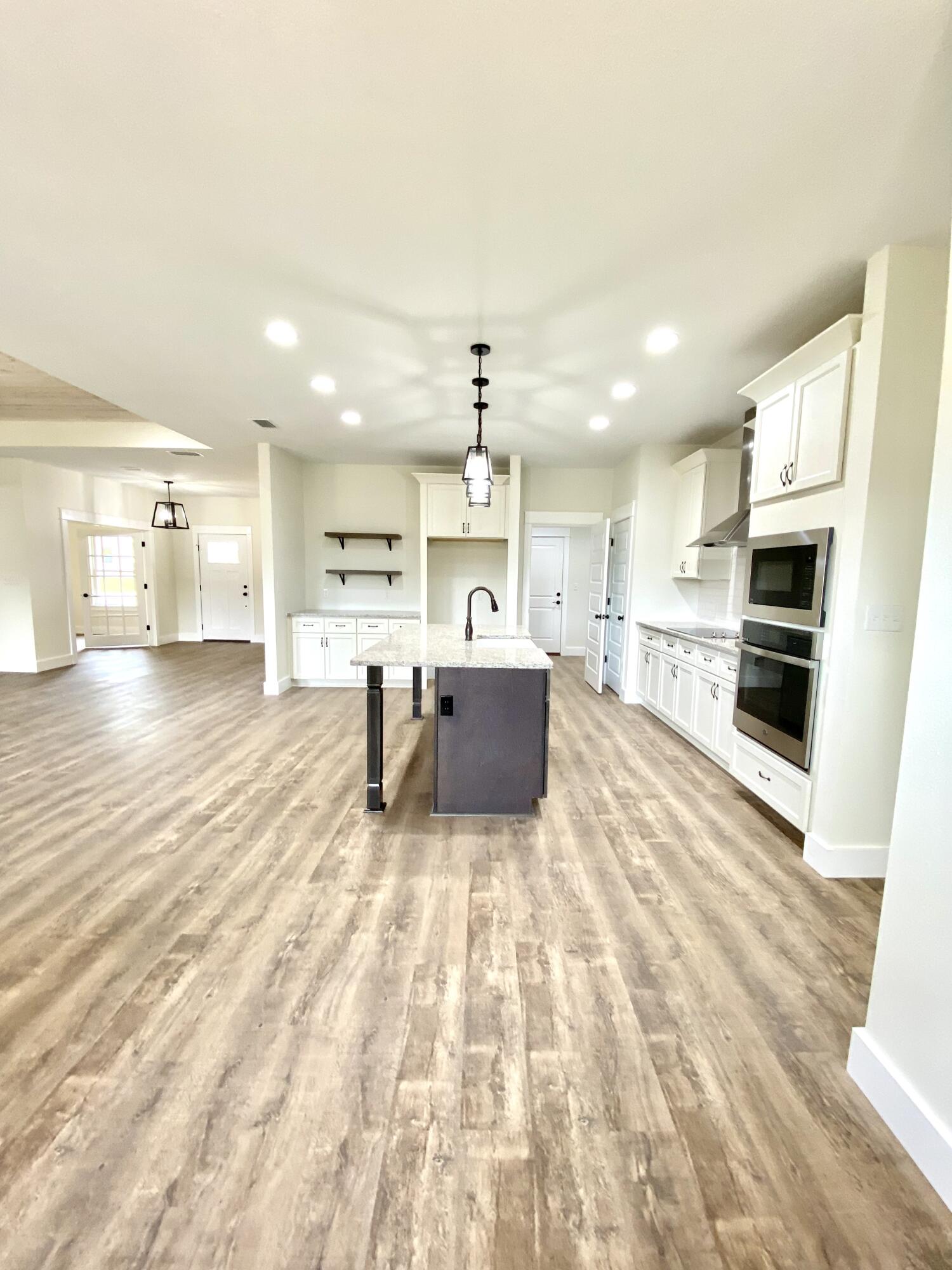 LAKE ARTHUR EST PH II - Residential