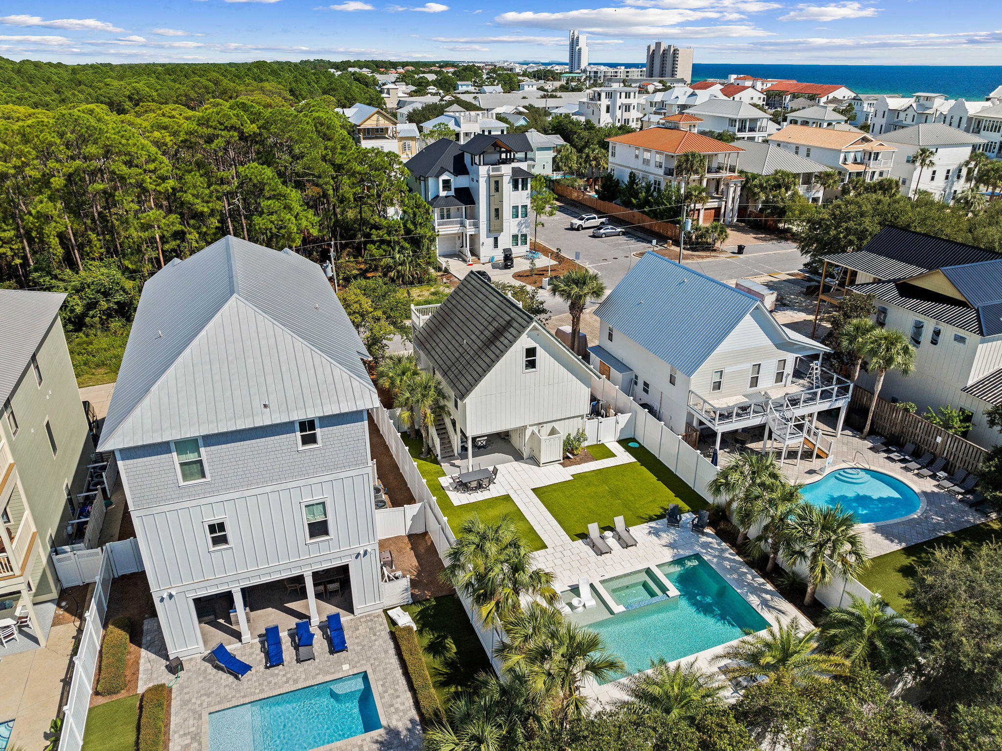 GULF SHORE MANOR - Residential