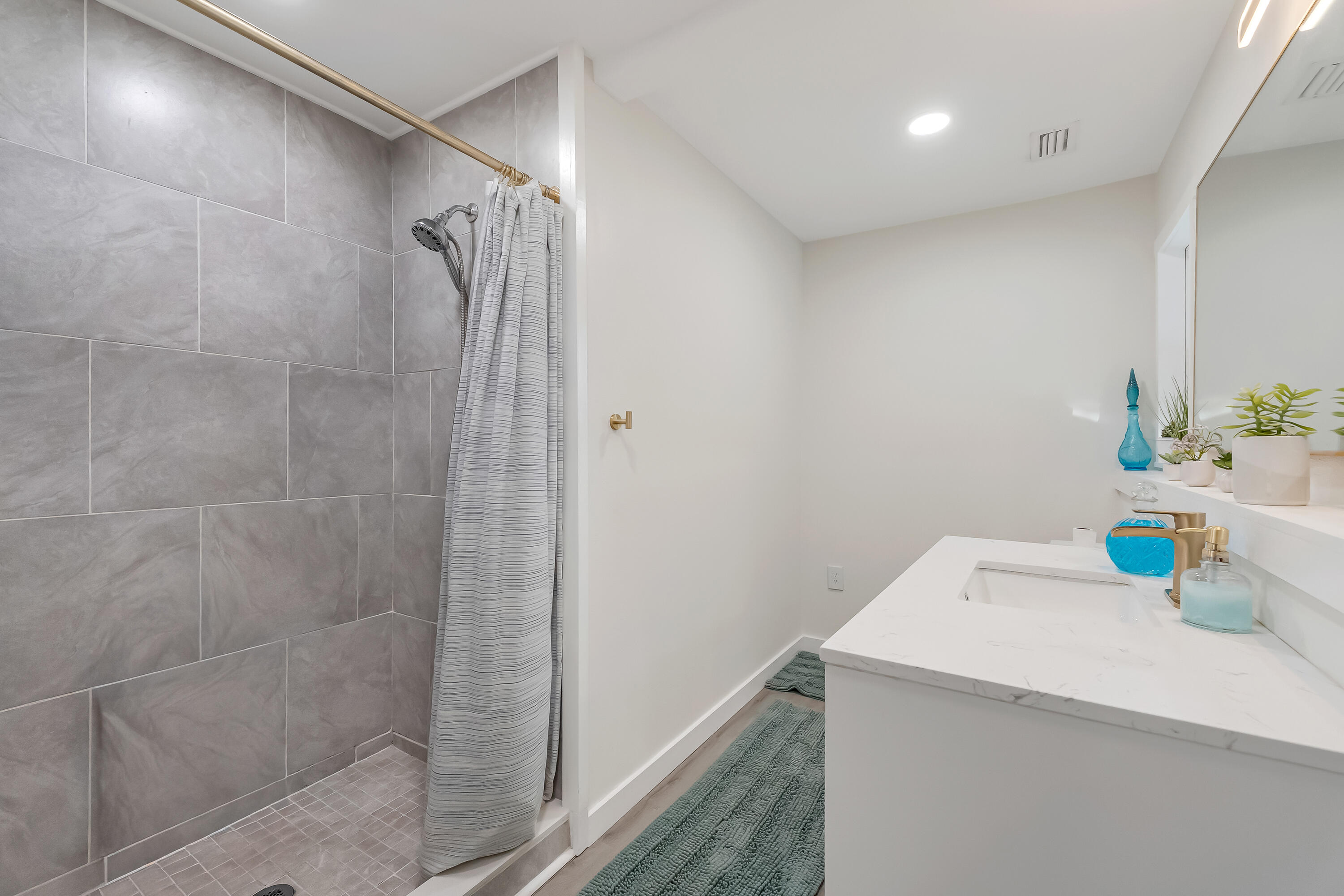 BEACONVIEW - Residential