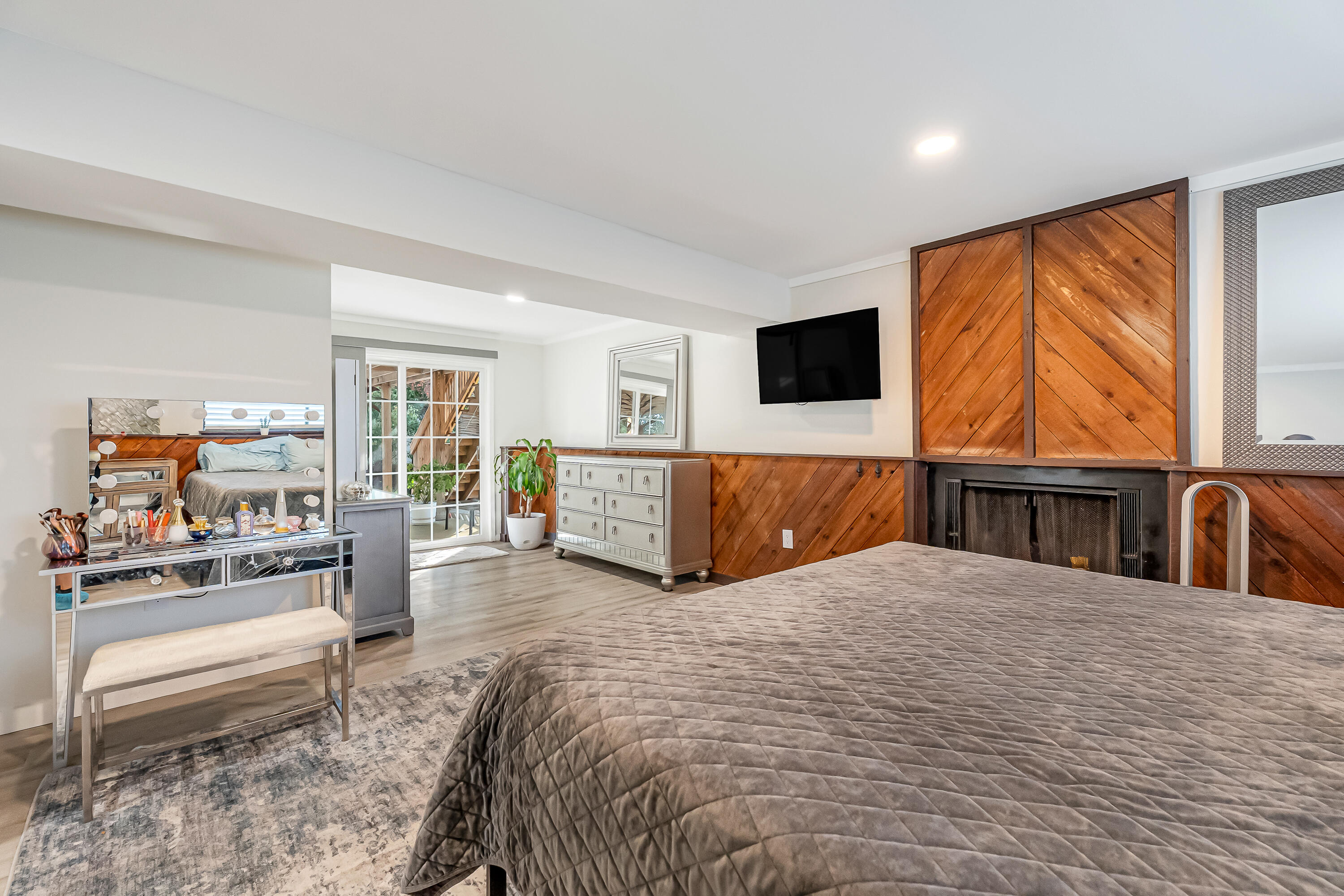 BEACONVIEW - Residential