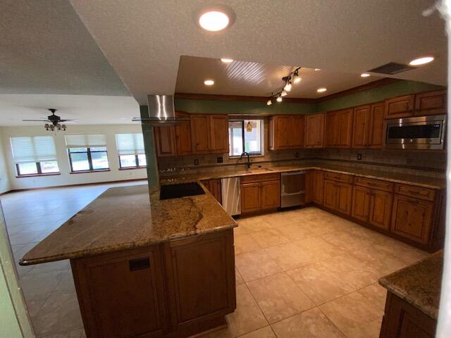 OVERBROOK - Residential