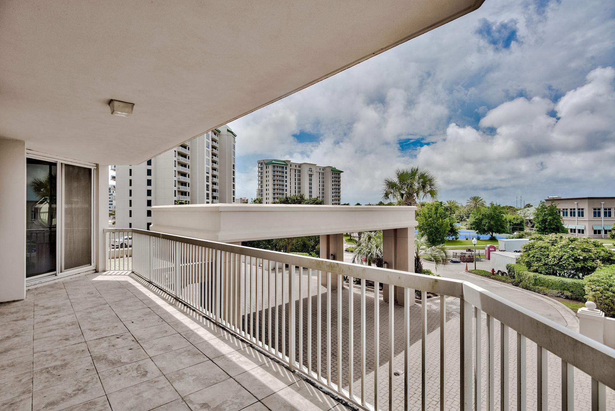ST. BARTH AT SILVER SHELLS - Residential