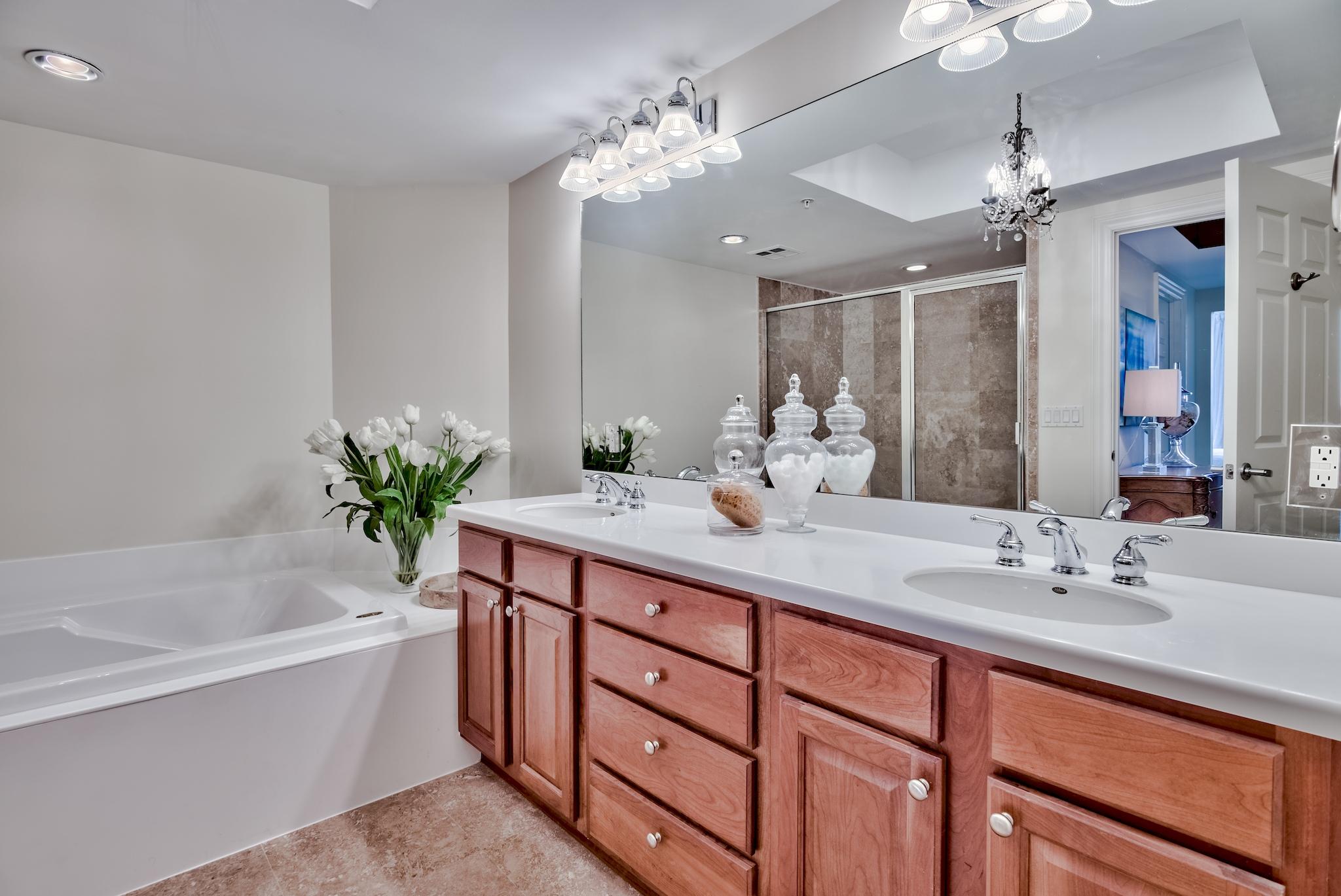 ST. BARTH AT SILVER SHELLS - Residential