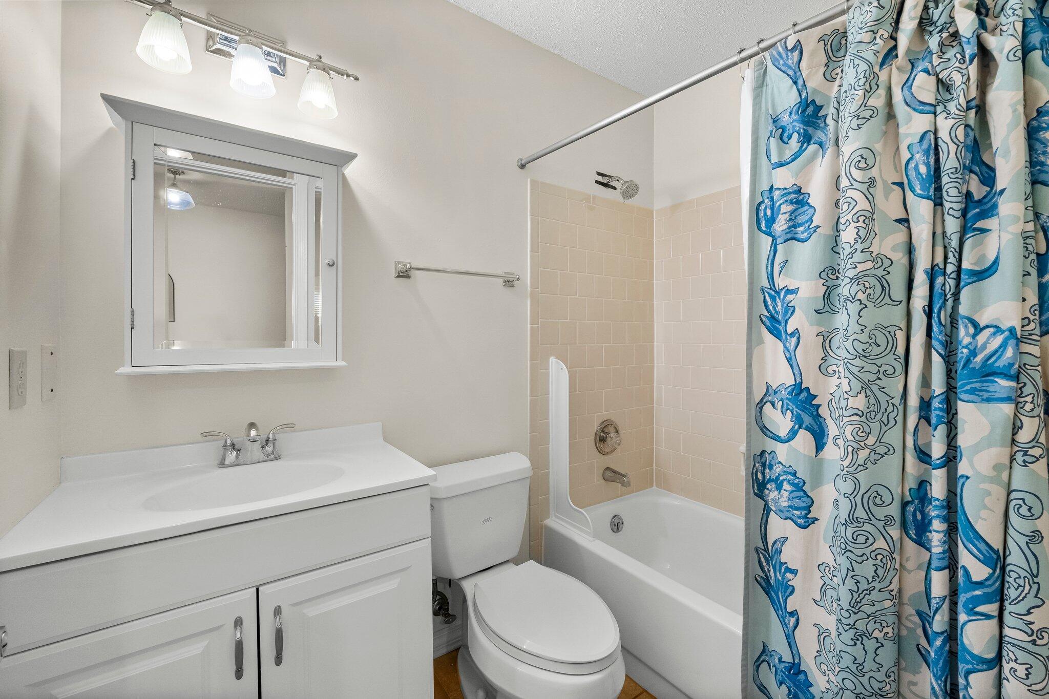 CASSINE GARDENS T/H PH 1 - Residential Lease