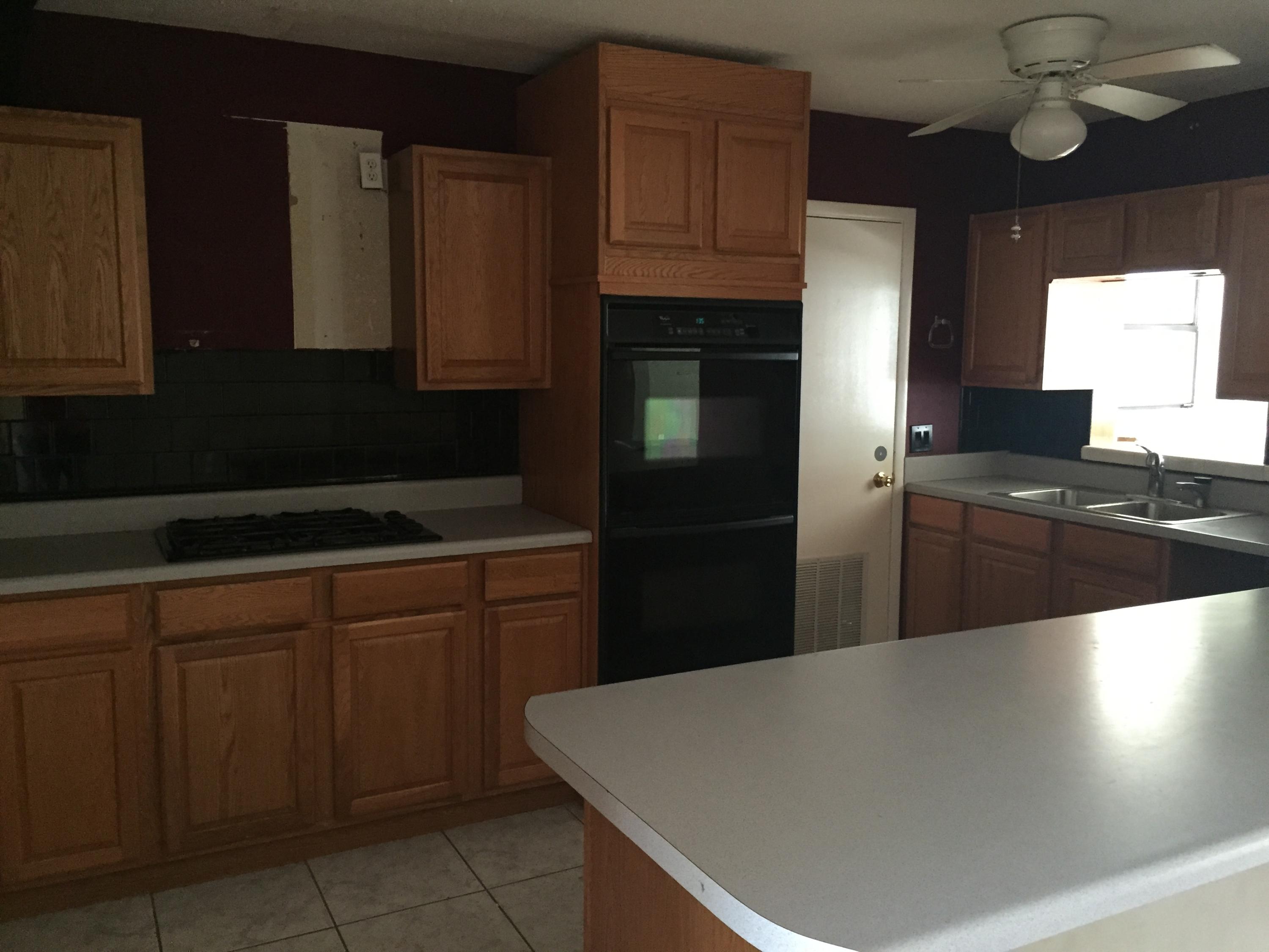 CAROL ANNE MANOR 1ST ADDN - Residential