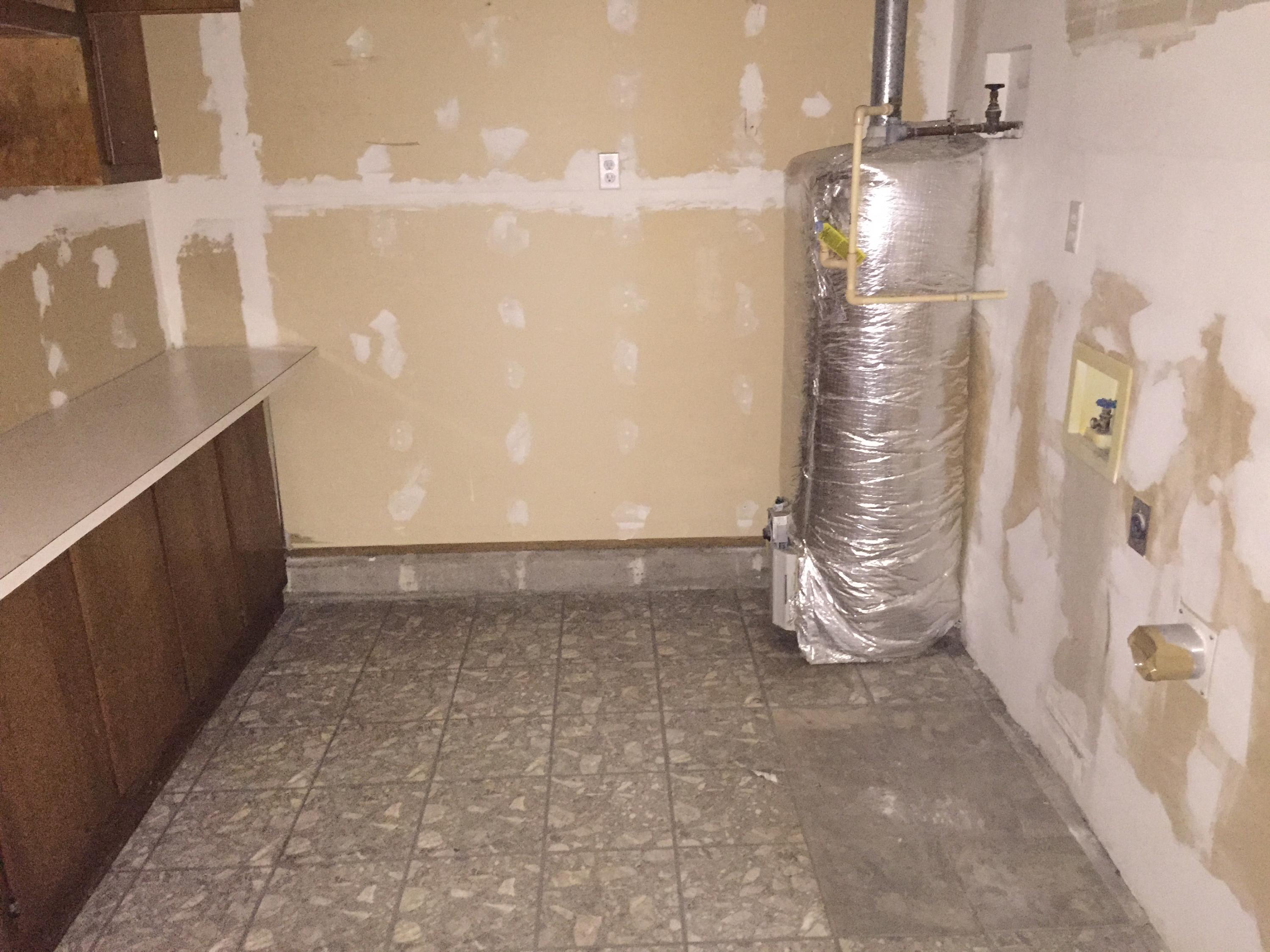 CAROL ANNE MANOR 1ST ADDN - Residential