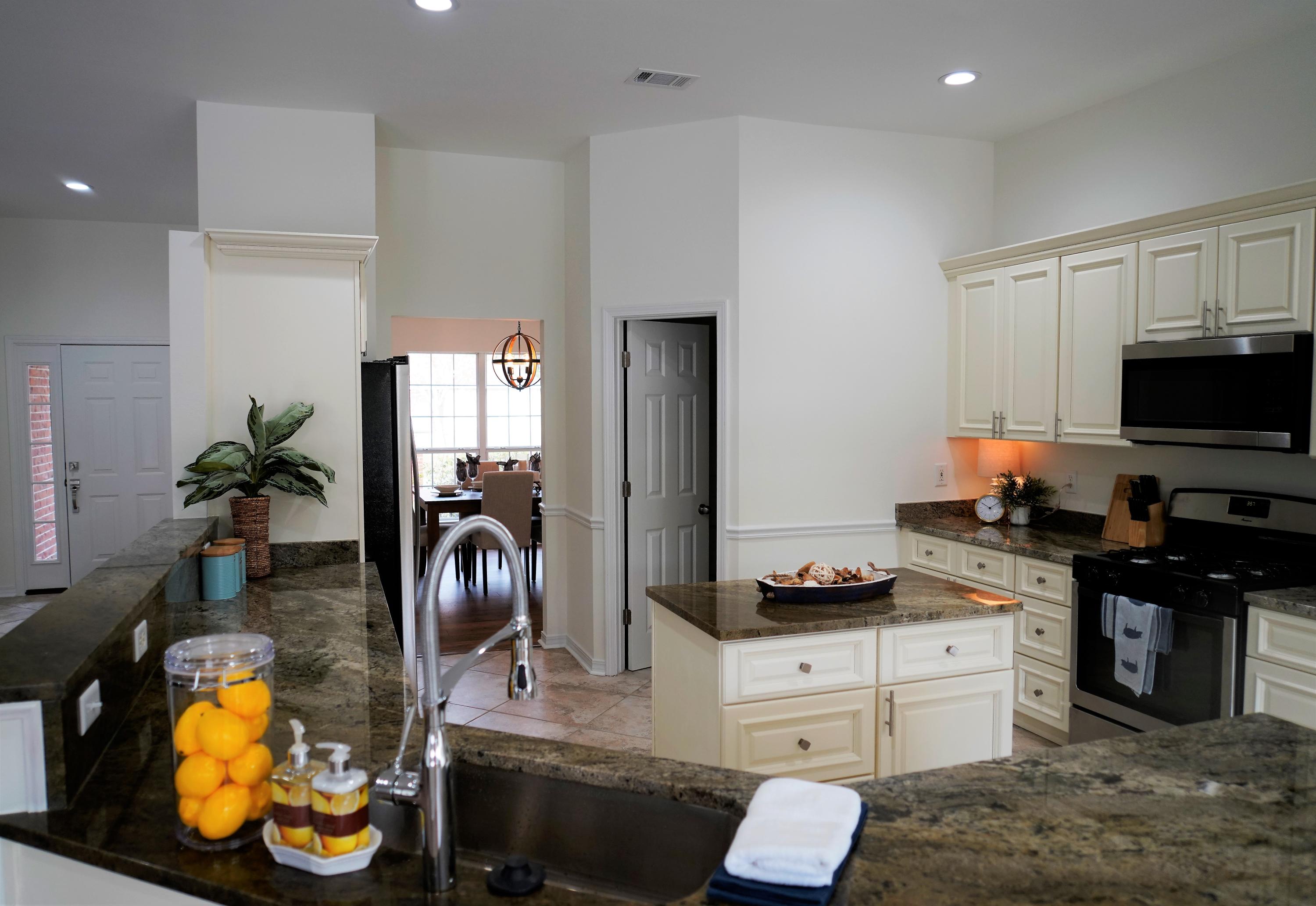 ASHBERRY WOODS - Residential