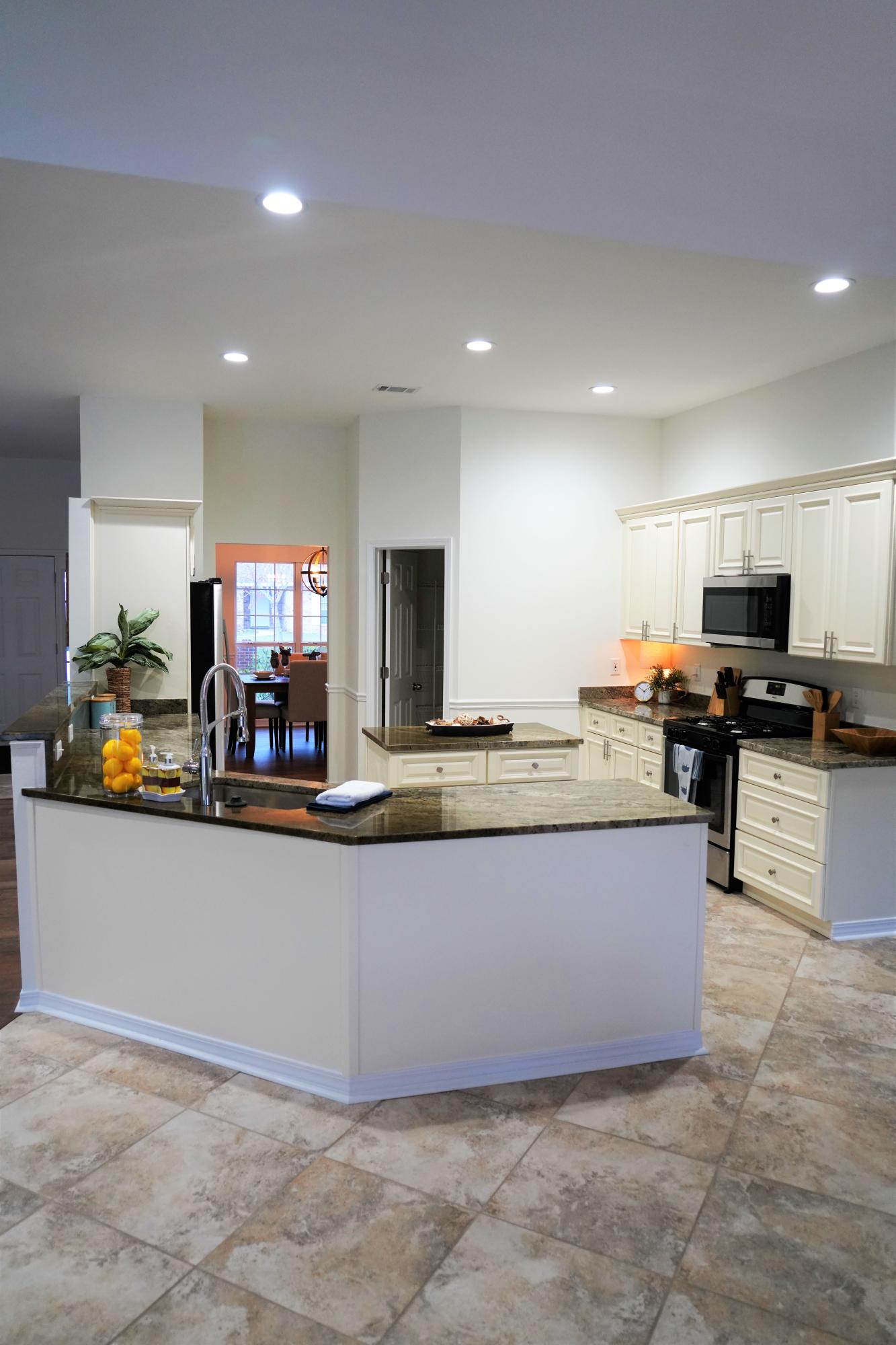 ASHBERRY WOODS - Residential