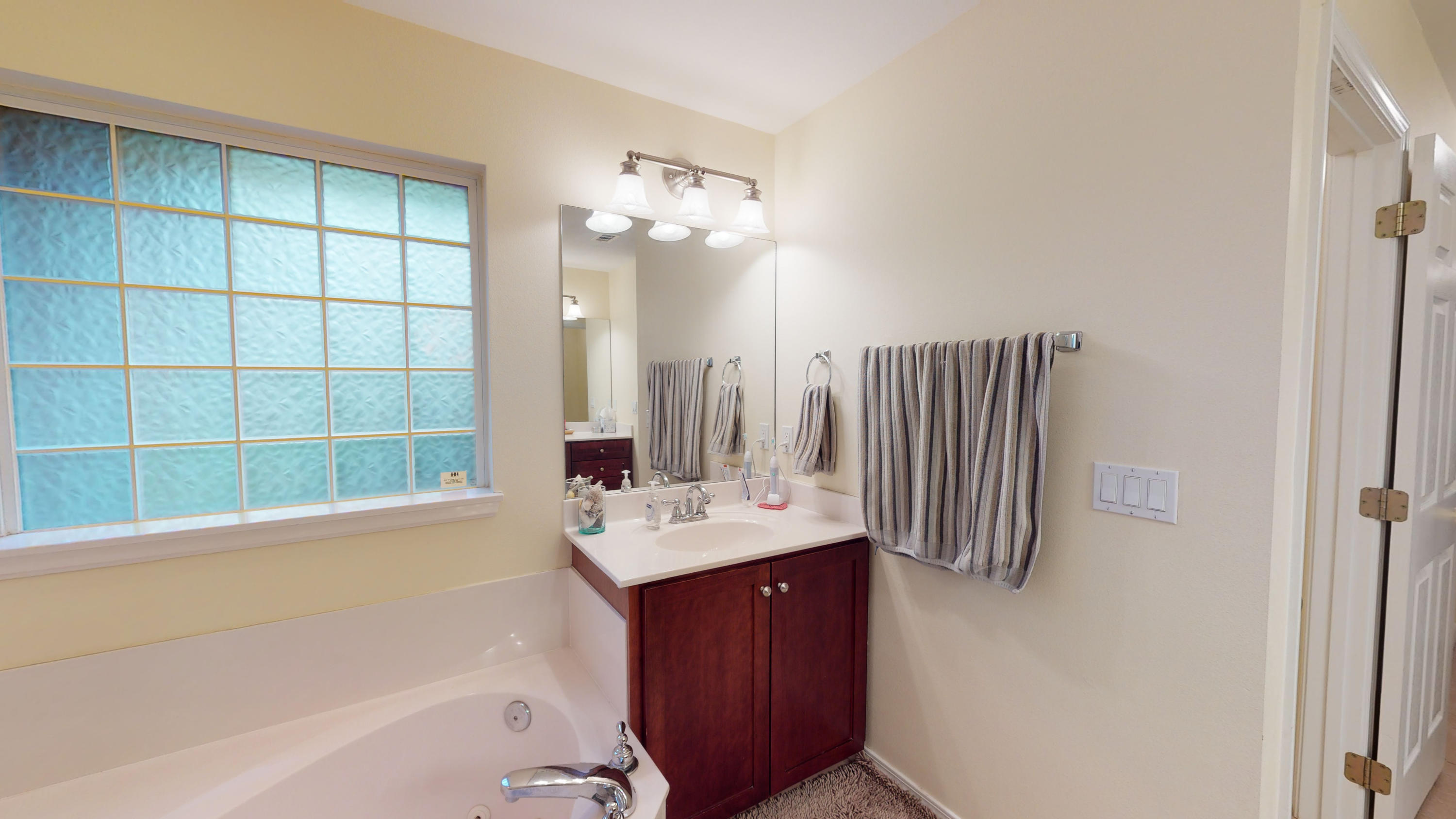 Bayshore Place - Residential