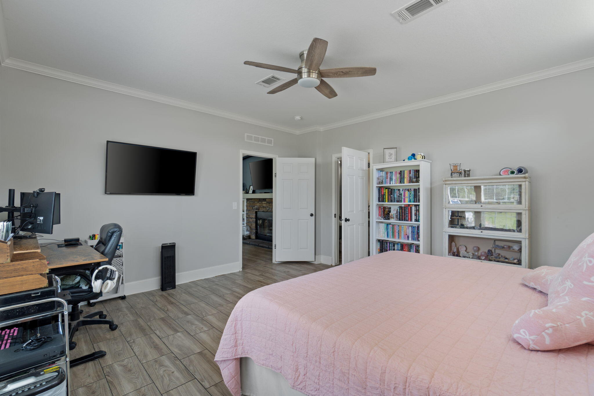 NO RECORDED SUBDIVISION - Residential