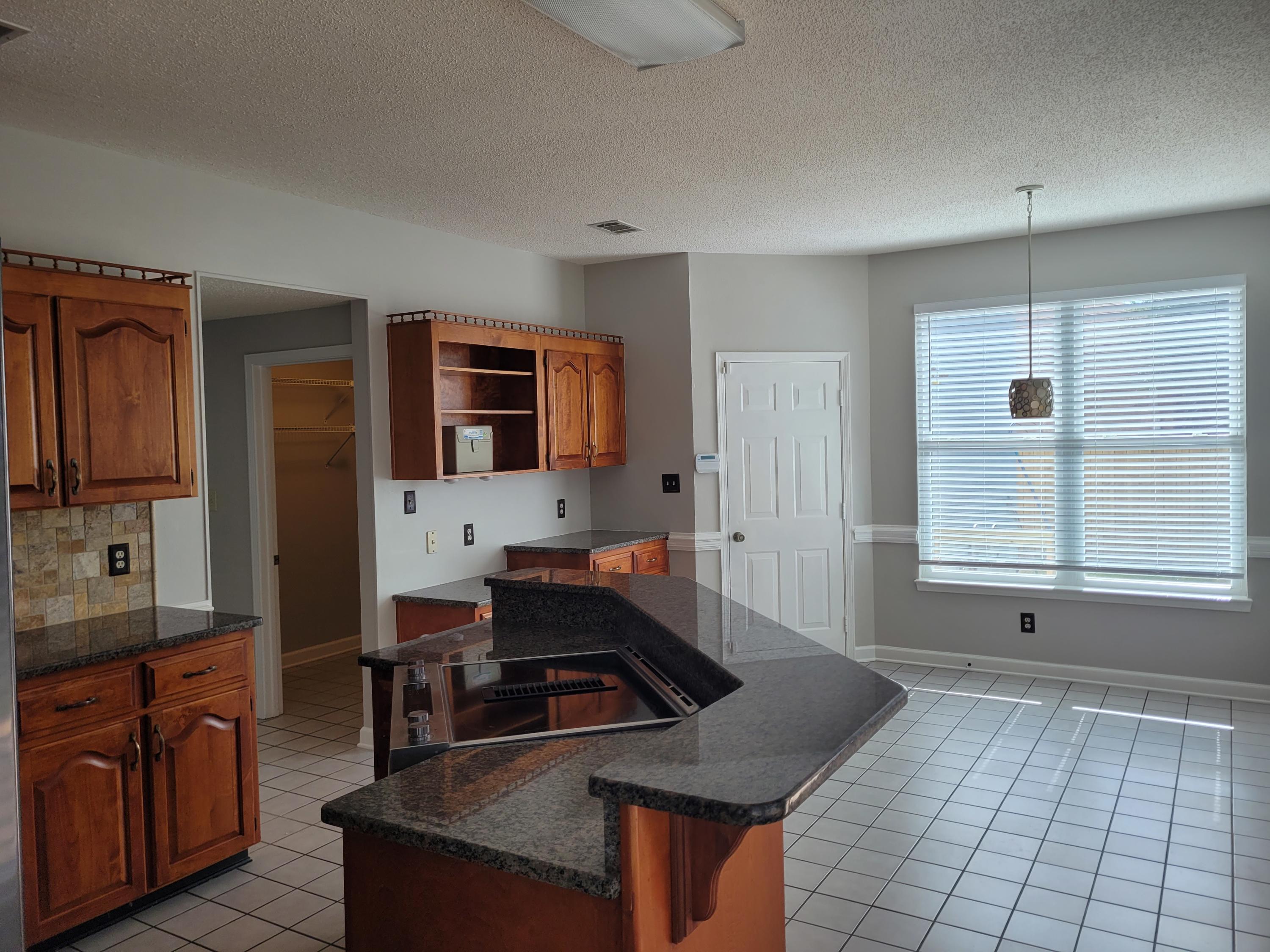 LAKE POINTE - Residential
