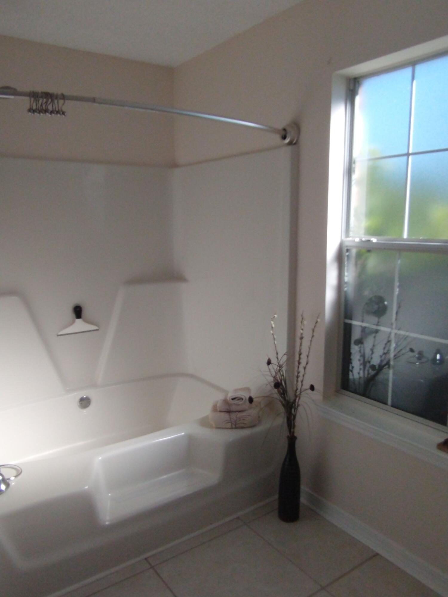 MARSH HARBOR - Residential