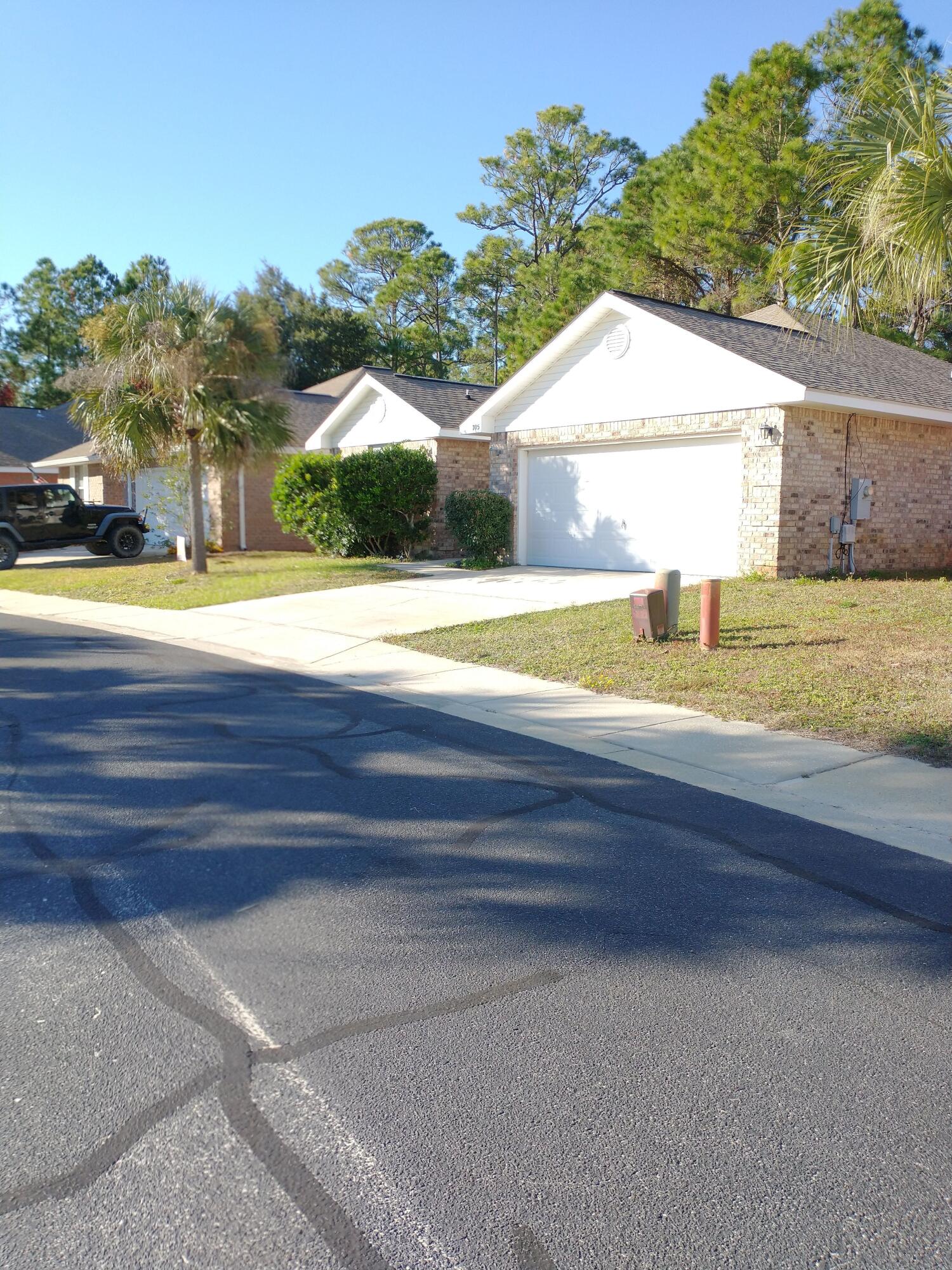 MARSH HARBOR - Residential