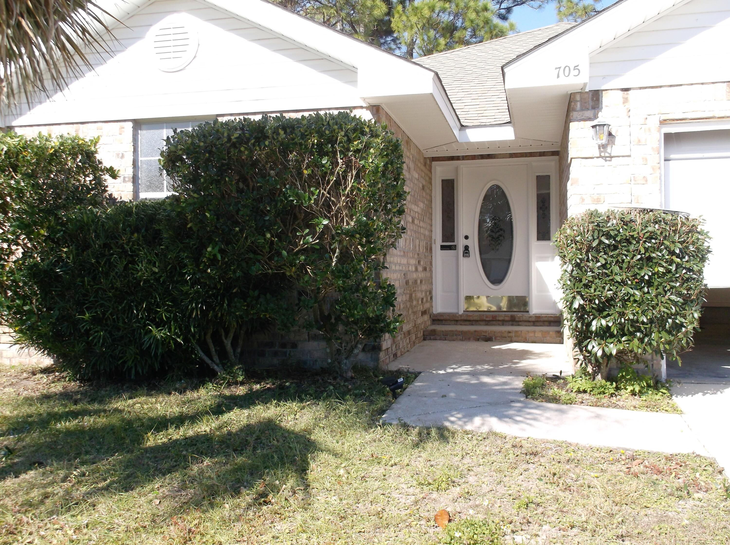 MARSH HARBOR - Residential