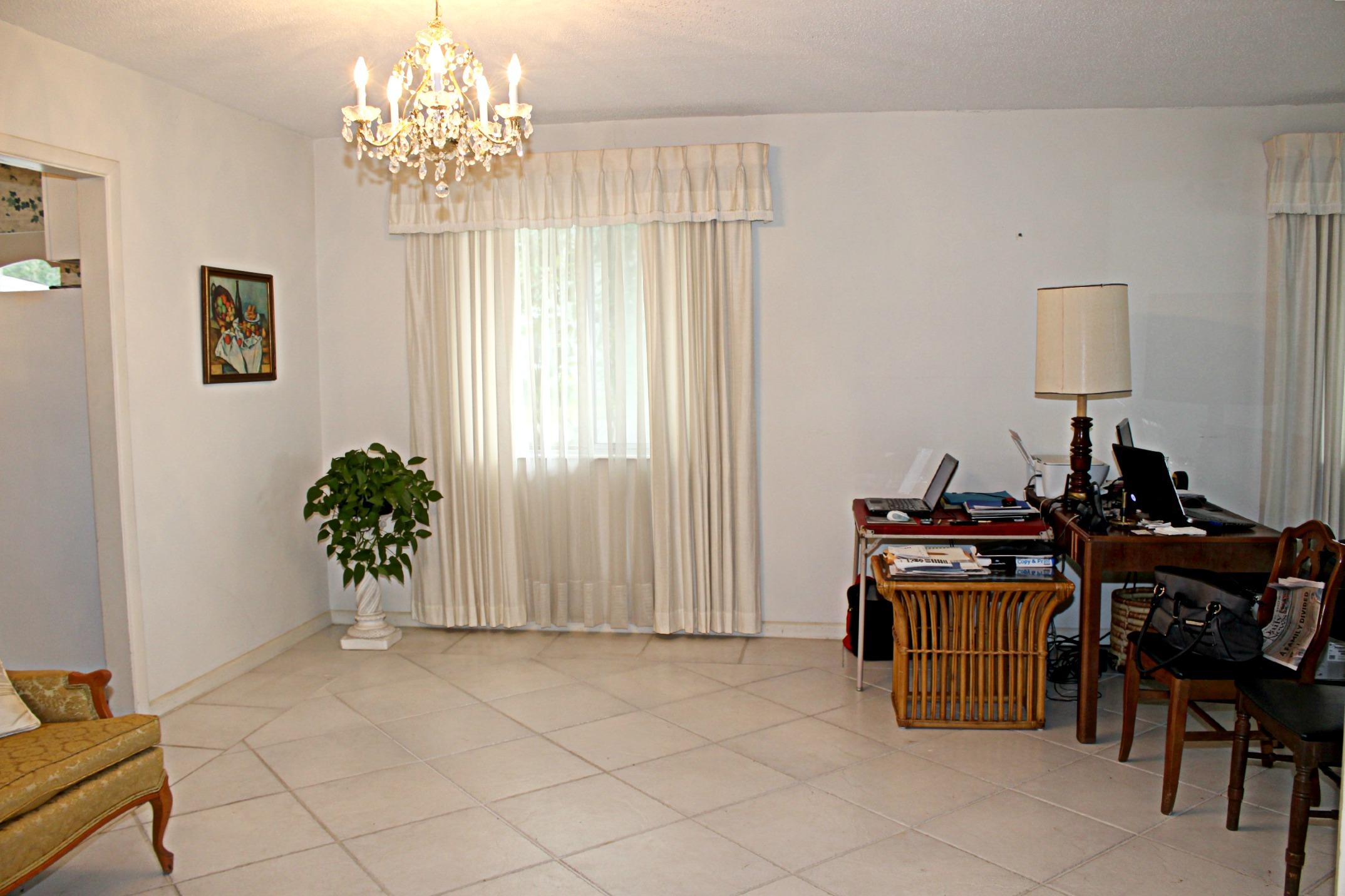 ELLIOTTS POINT 7TH ADDN - Residential