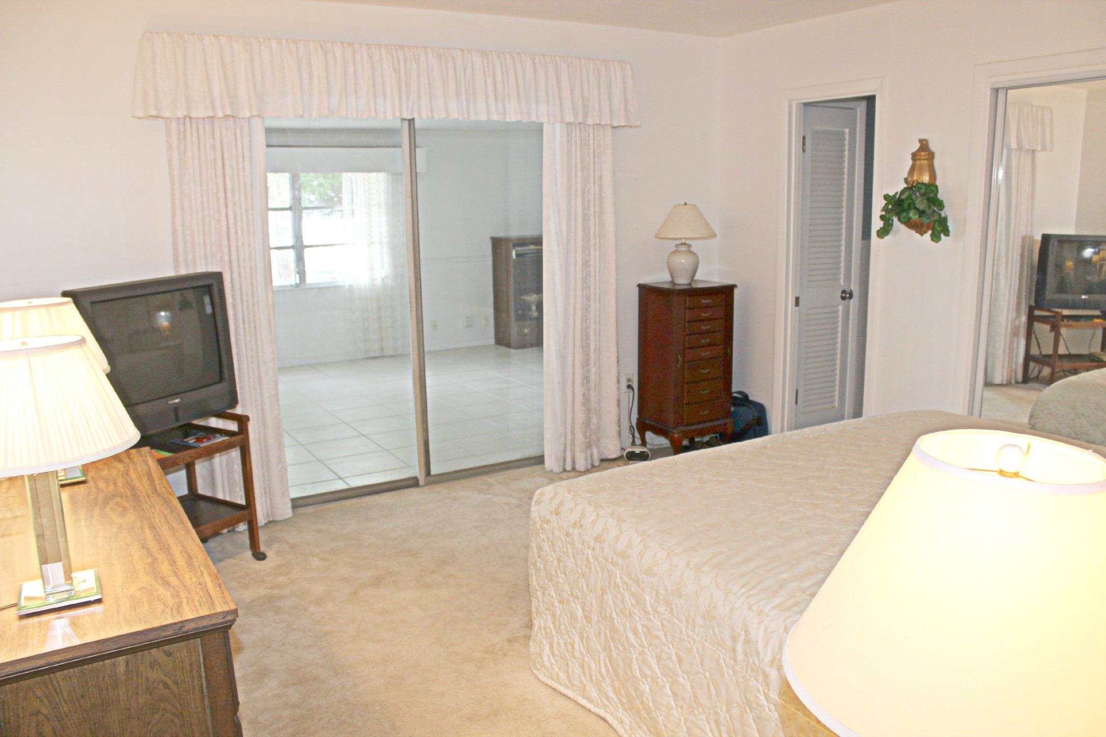 ELLIOTTS POINT 7TH ADDN - Residential