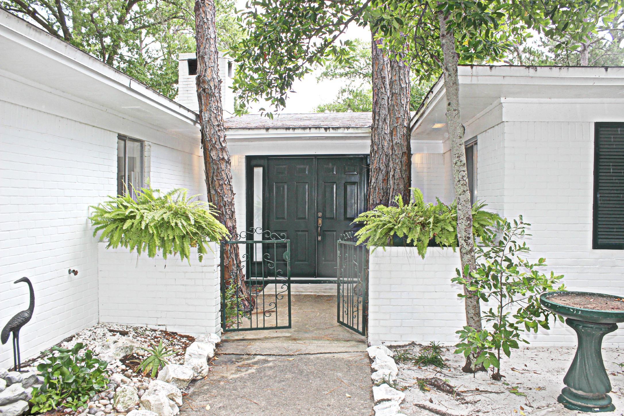 ELLIOTTS POINT 7TH ADDN - Residential