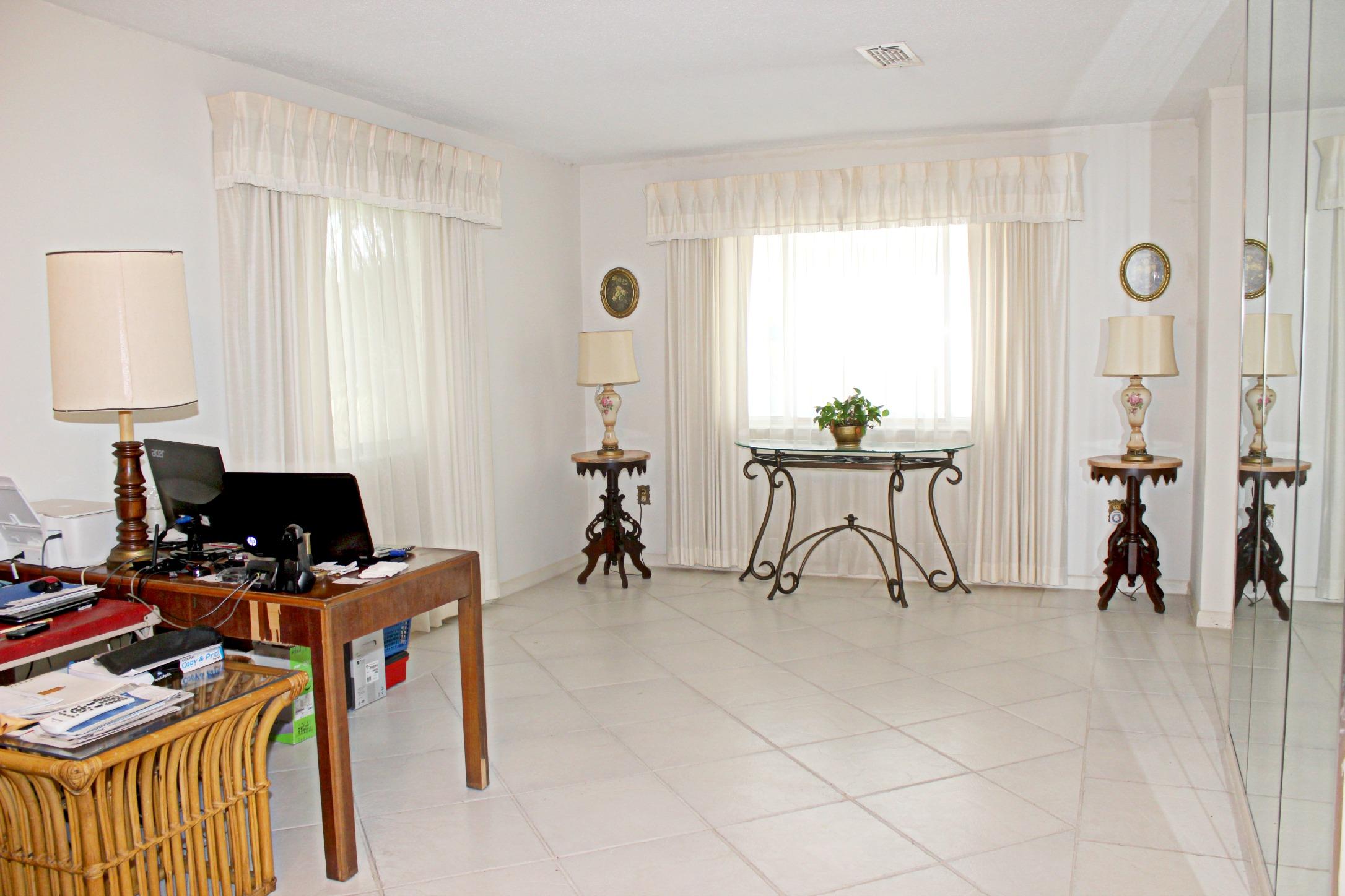 ELLIOTTS POINT 7TH ADDN - Residential