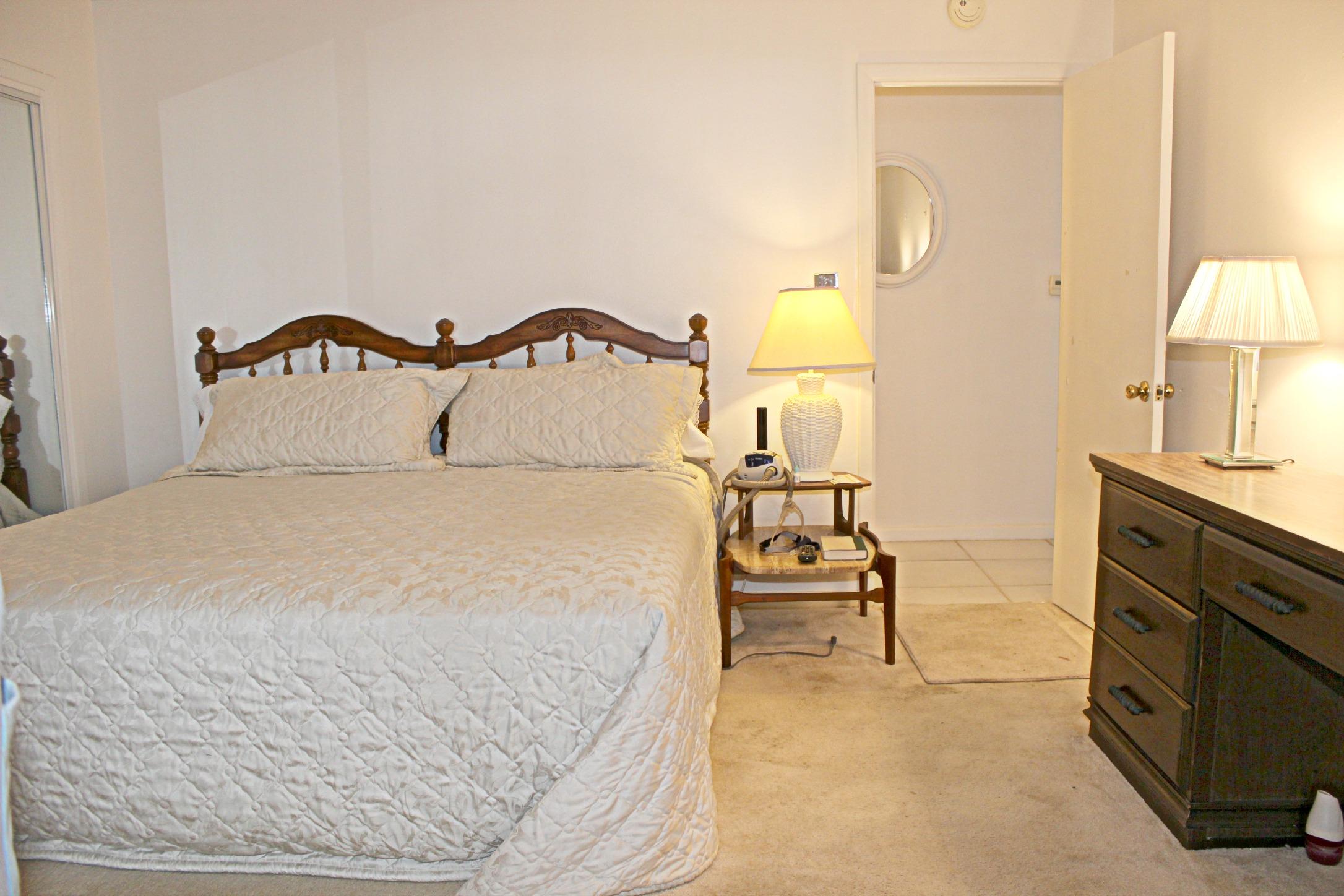 ELLIOTTS POINT 7TH ADDN - Residential