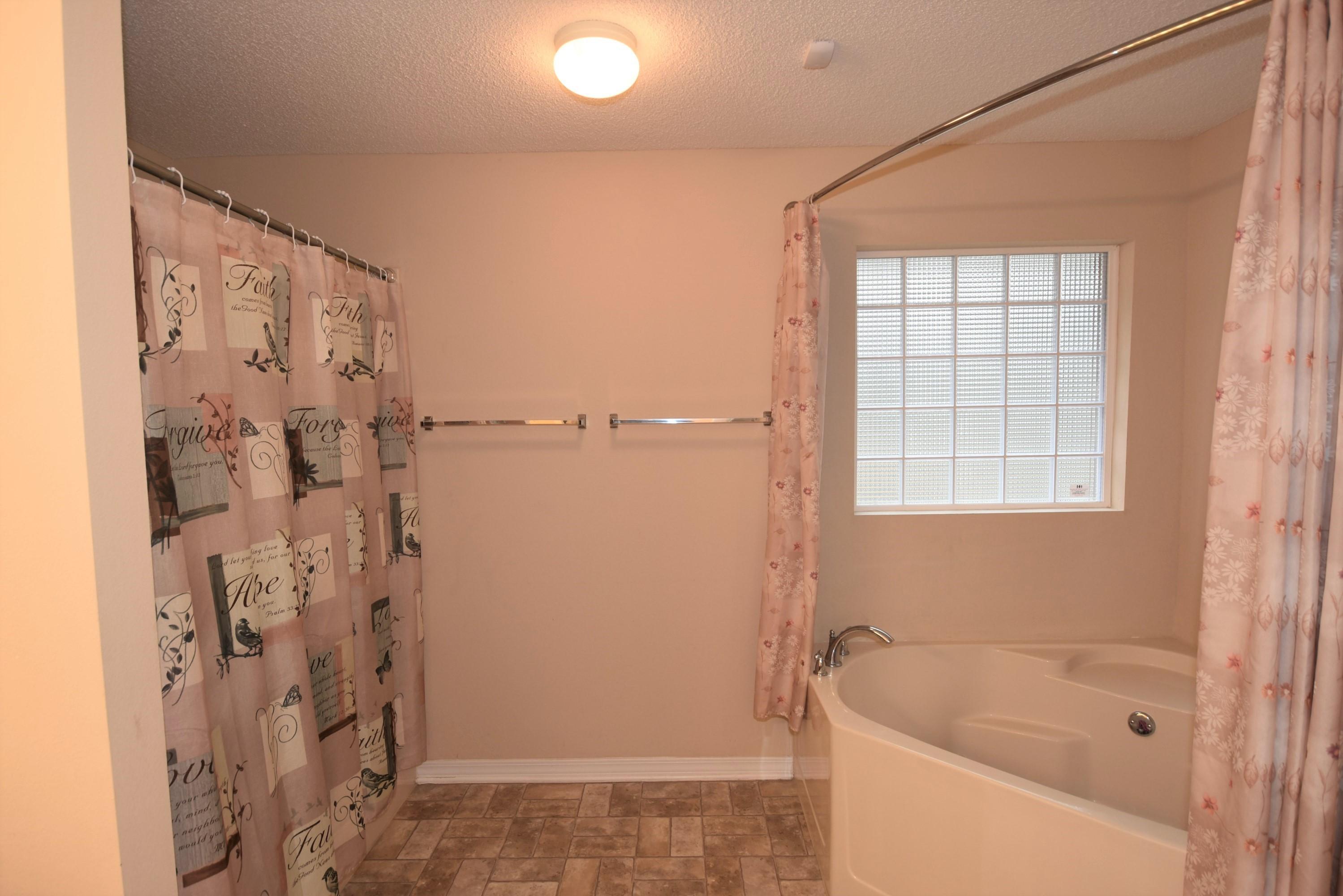 BROOKE ESTATES PH II - Residential